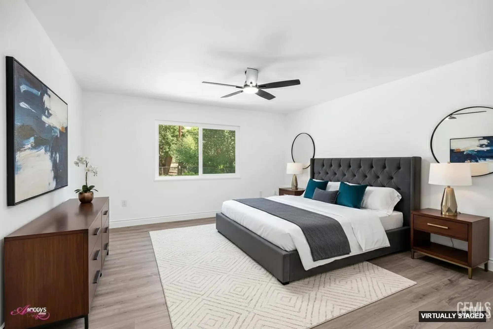 Property Slideshow image 5 of 20 | 6104 bel aire way, Bakersfield, CA, 93309