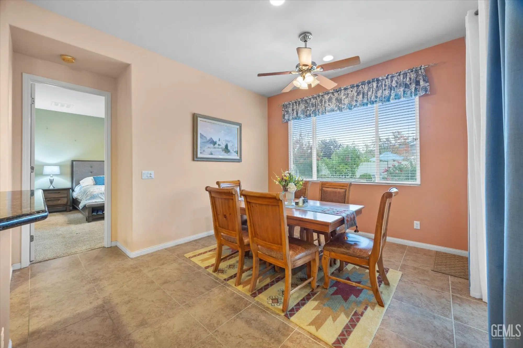 Property Slideshow image 12 of 37 | 5809 opal valley ct, Bakersfield, CA, 93306