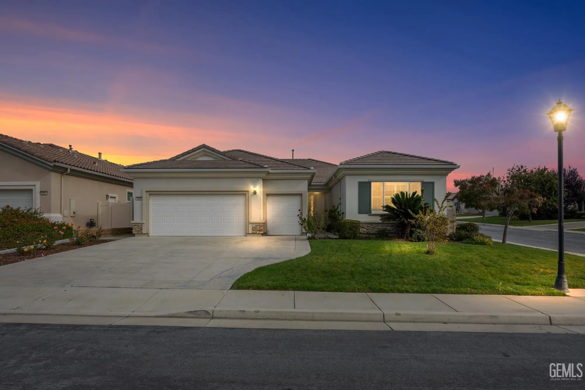 Property Slideshow image 1 of 44 | 6303 pinion ranch rd, Bakersfield, CA, 93306
