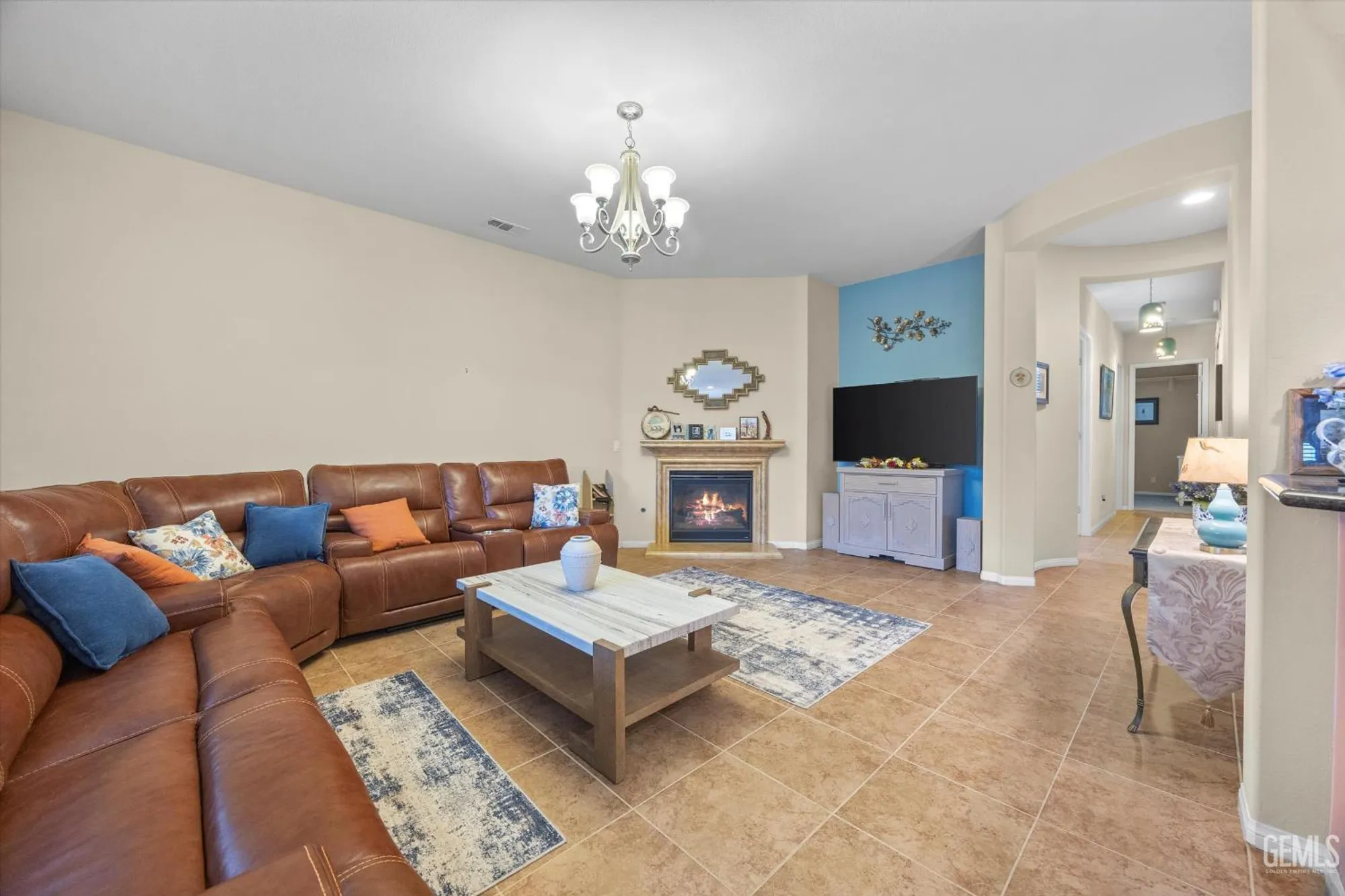 Property Slideshow image 8 of 37 | 5809 opal valley ct, Bakersfield, CA, 93306