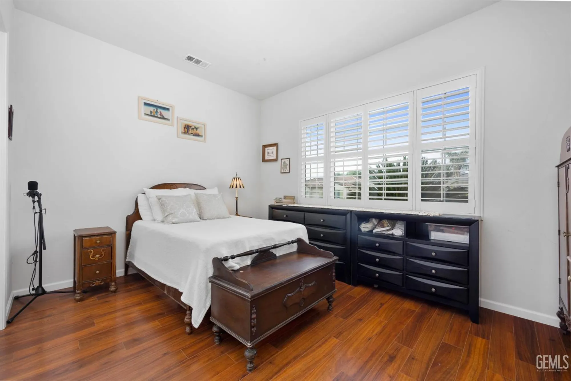 Property Slideshow image 37 of 44 | 6303 pinion ranch rd, Bakersfield, CA, 93306