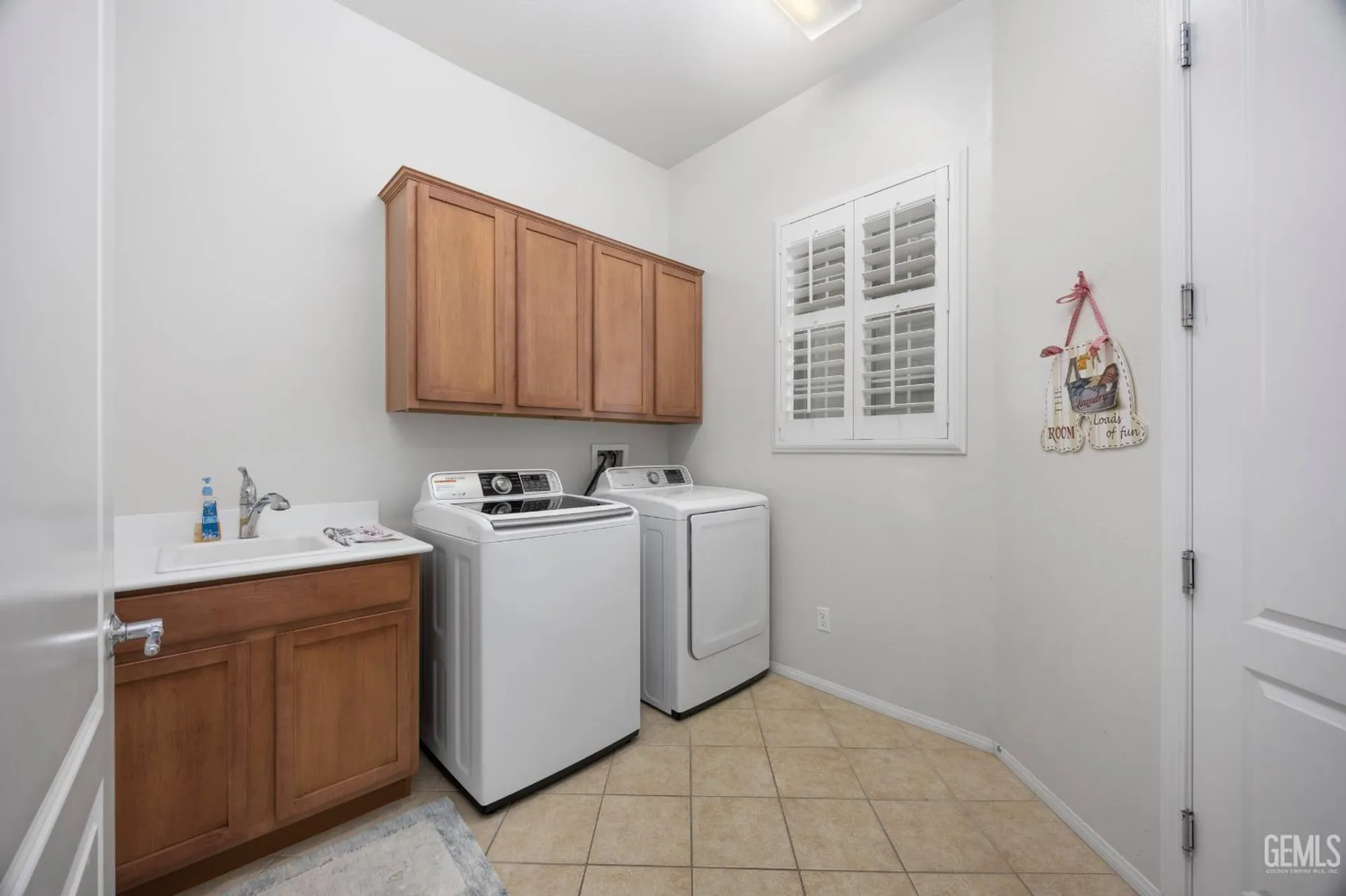 Property Slideshow image 39 of 44 | 6303 pinion ranch rd, Bakersfield, CA, 93306