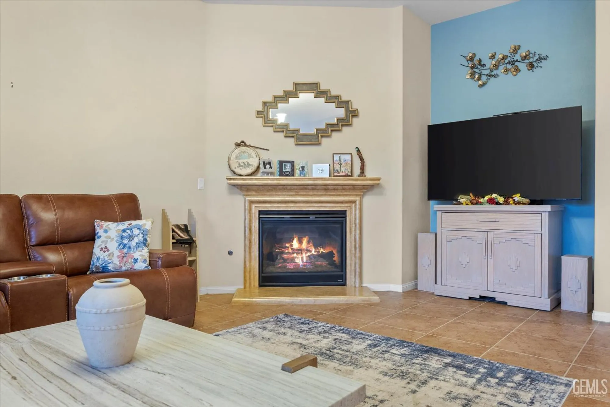 Property Slideshow image 9 of 37 | 5809 opal valley ct, Bakersfield, CA, 93306