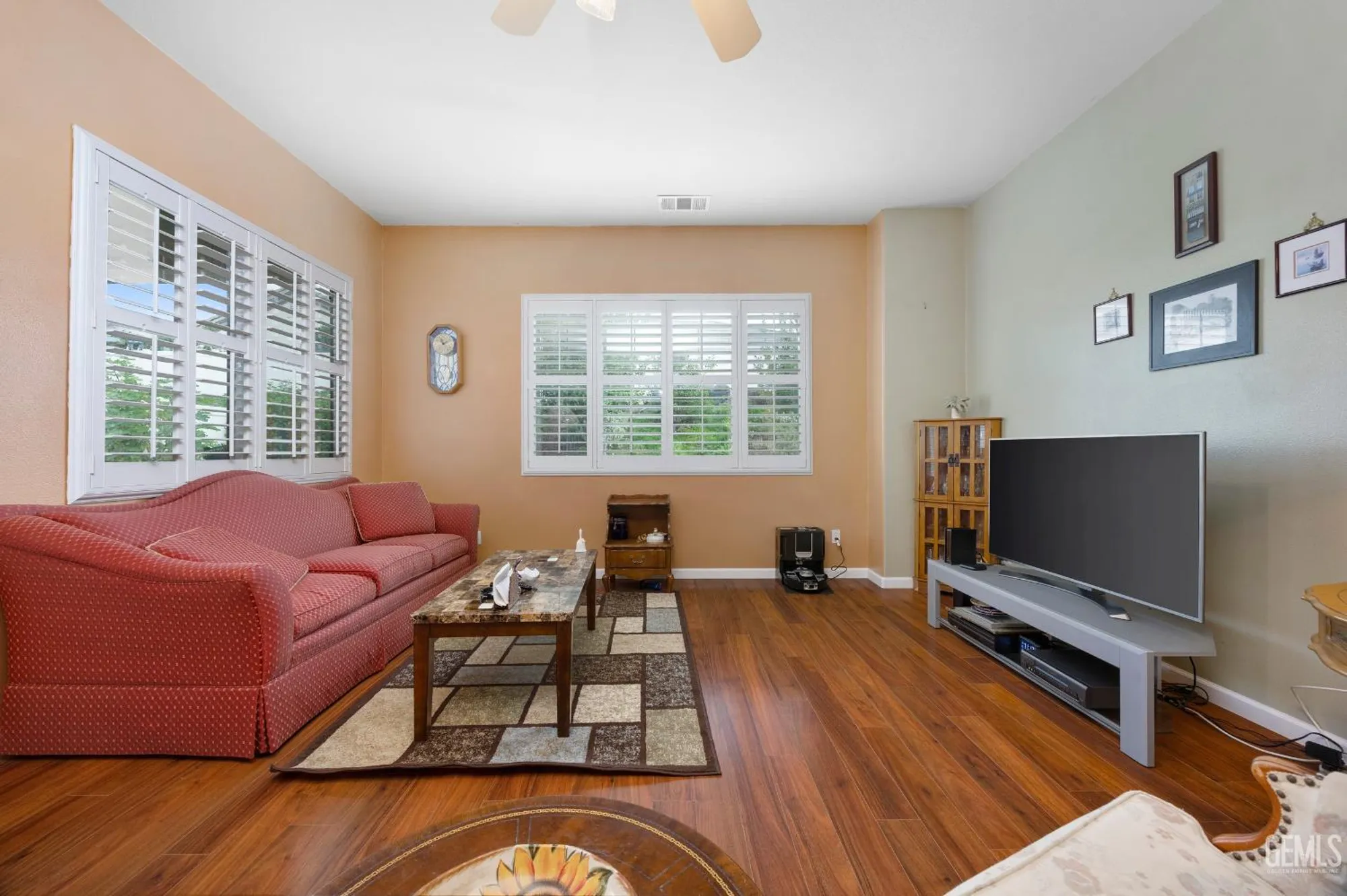 Property Slideshow image 12 of 44 | 6303 pinion ranch rd, Bakersfield, CA, 93306