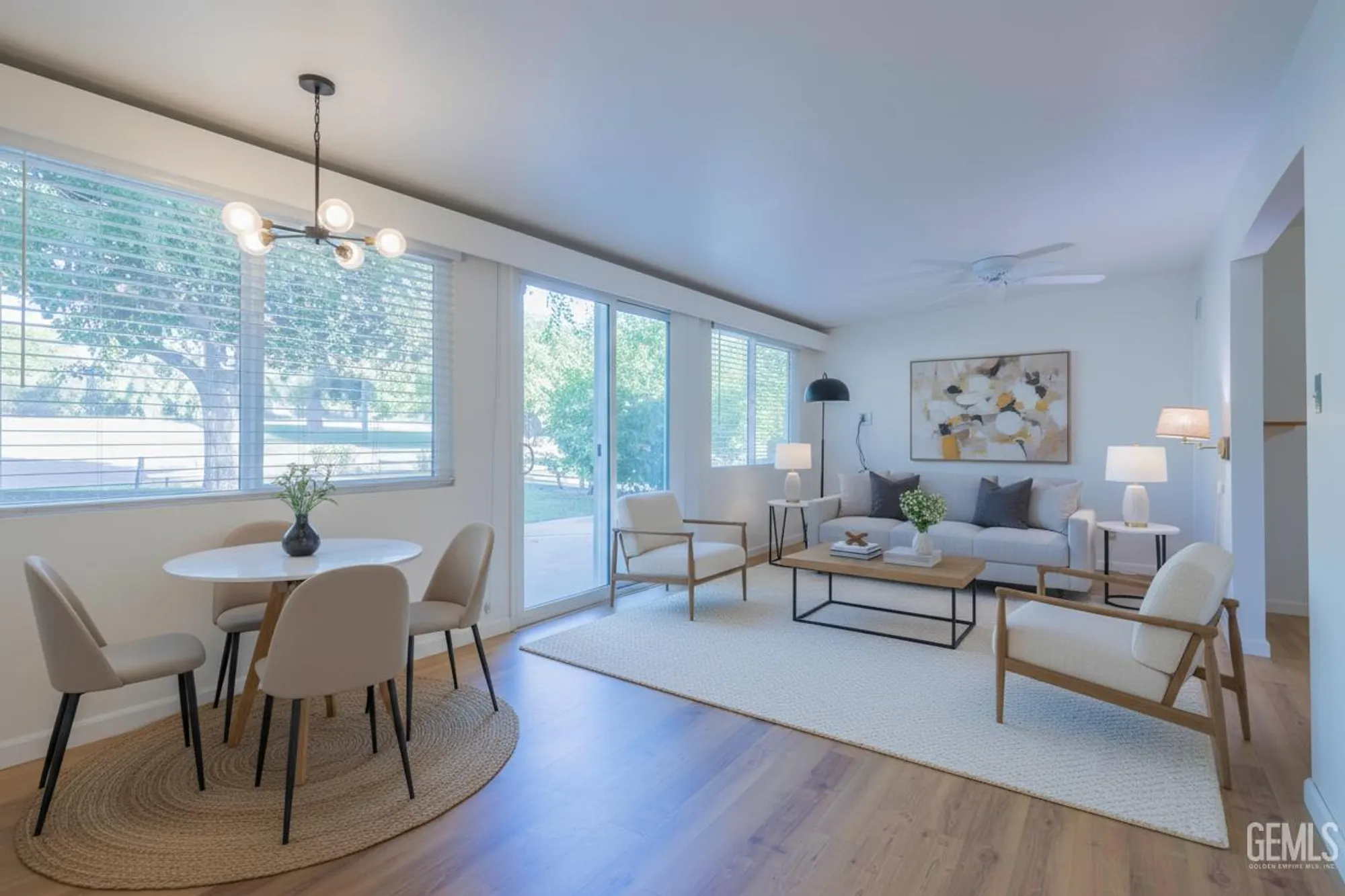 Property Slideshow image 9 of 44 | 504 cherry hills dr, Bakersfield, CA, 93309