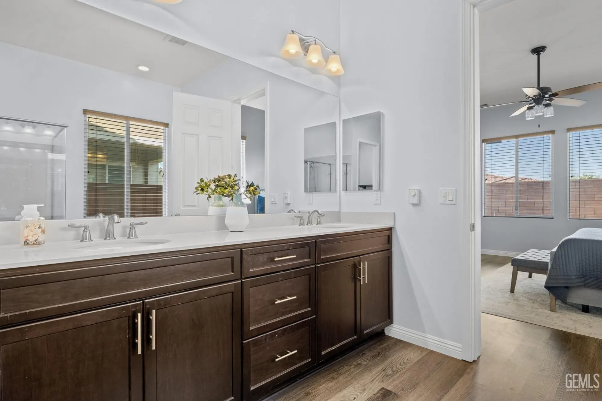 Property Slideshow image 35 of 47 | 9917 stockholm pl, Bakersfield, CA, 93306