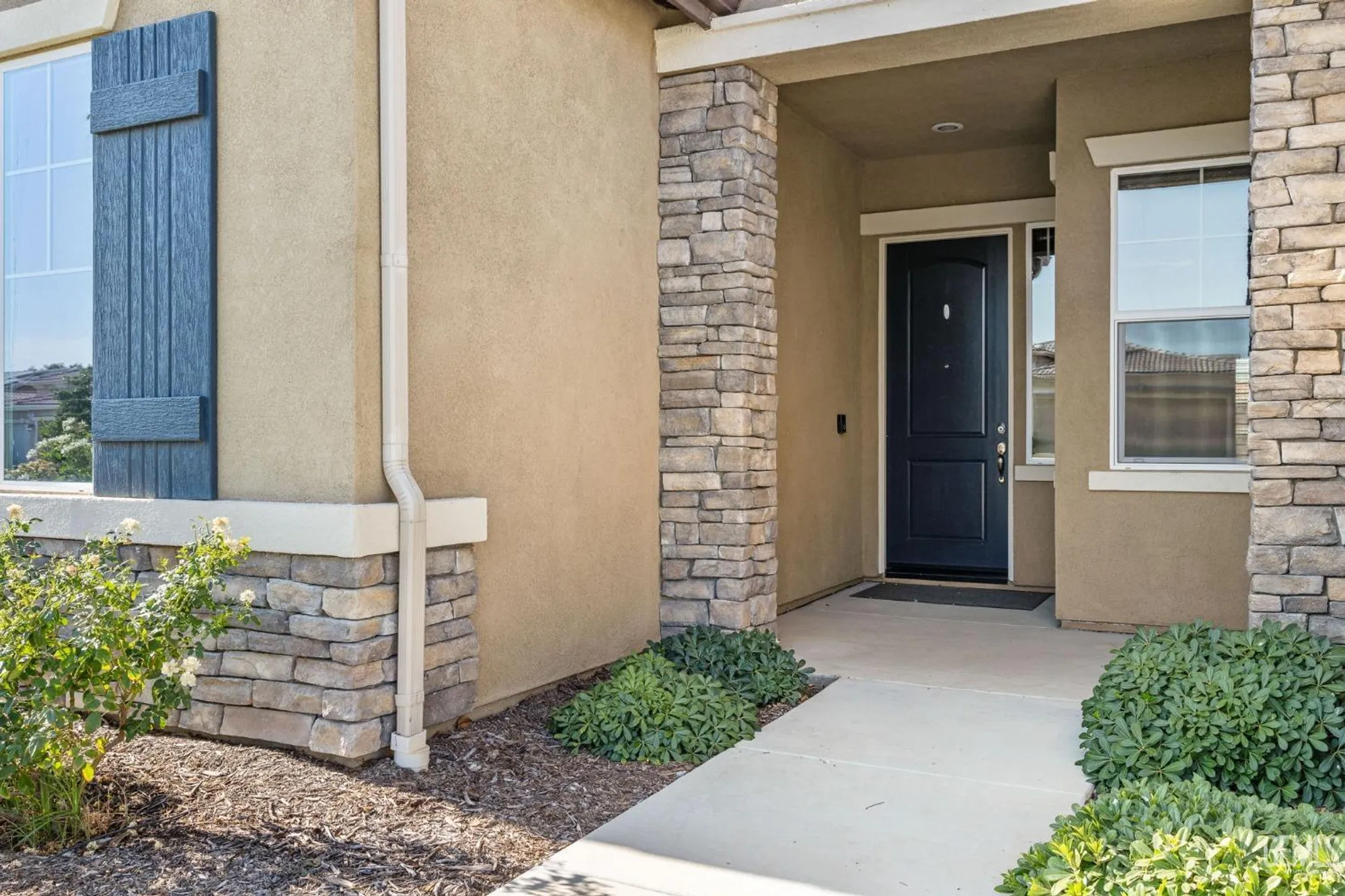 Property Slideshow image 4 of 47 | 9917 stockholm pl, Bakersfield, CA, 93306