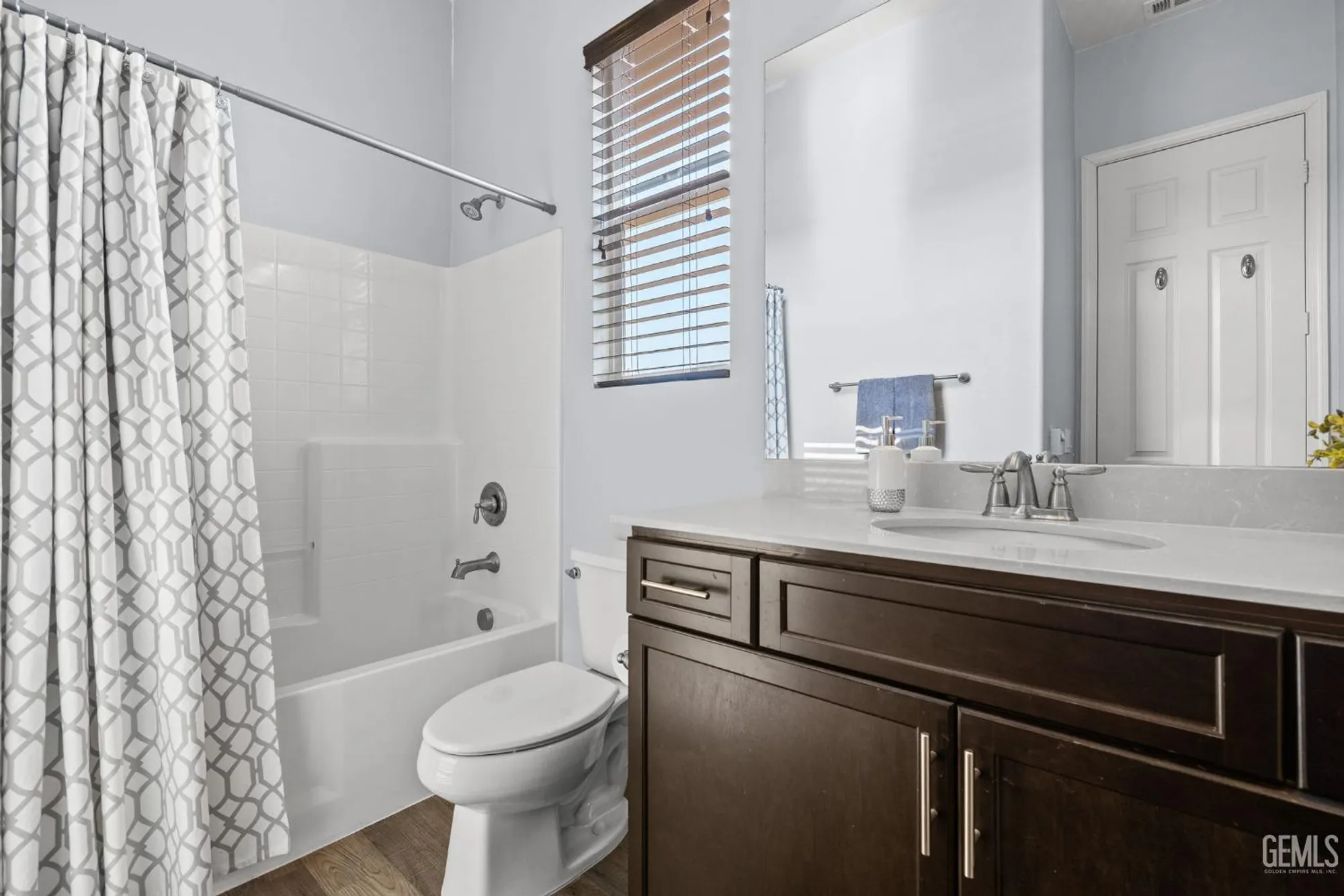 Property Slideshow image 41 of 47 | 9917 stockholm pl, Bakersfield, CA, 93306