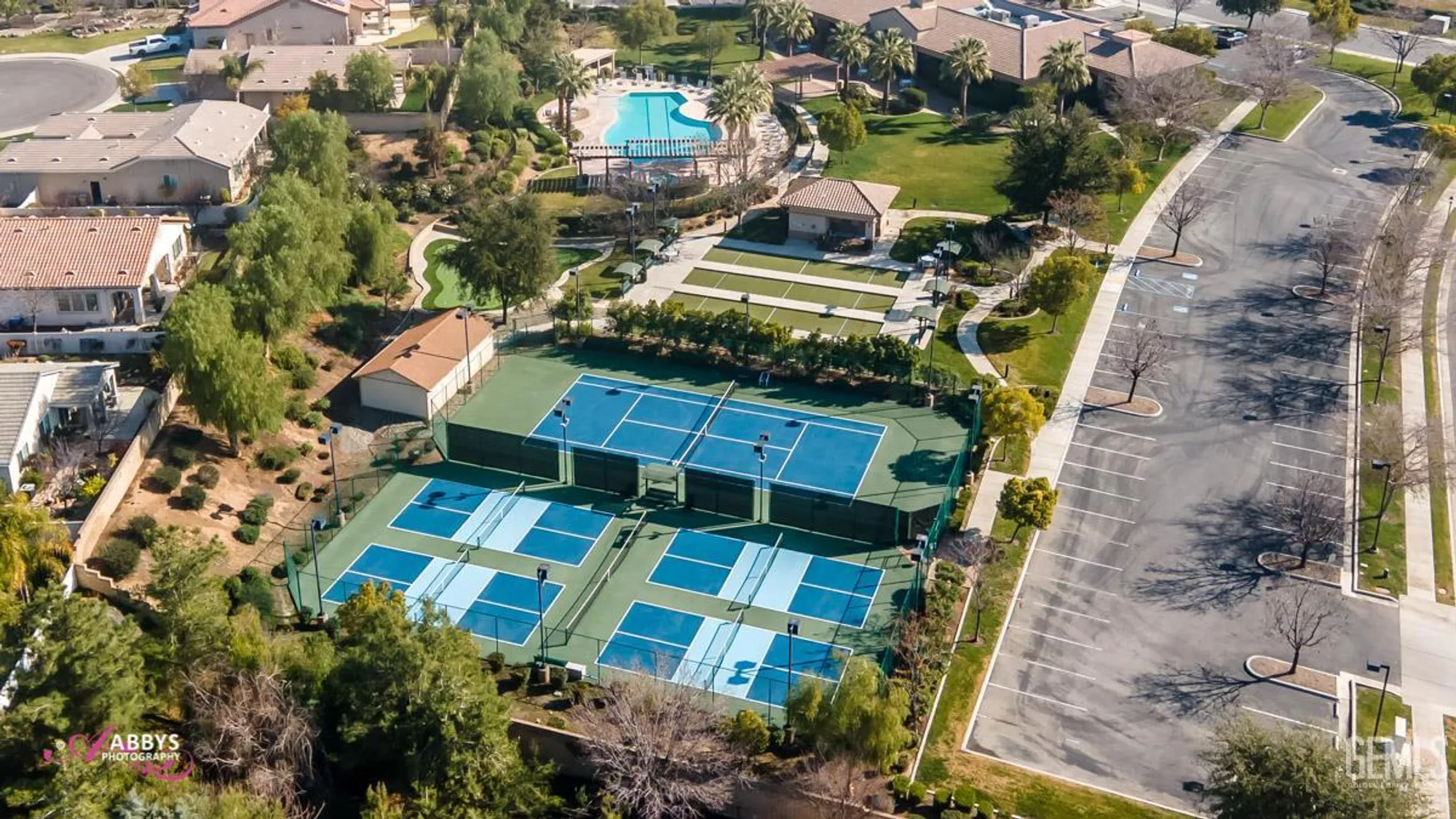 Property Slideshow image 48 of 56 | 5715 park place dr, Bakersfield, CA, 93306