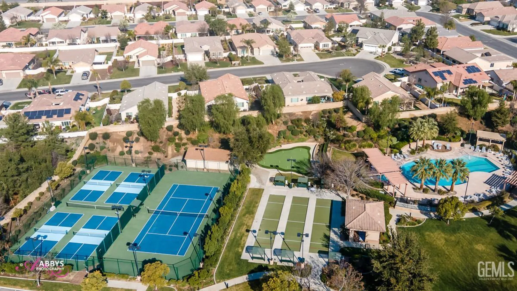 Property Slideshow image 51 of 56 | 5715 park place dr, Bakersfield, CA, 93306