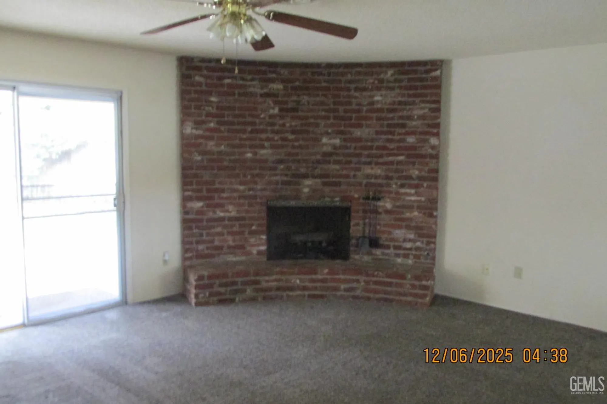 Property Slideshow image 9 of 25 | 144 glen oaks dr, Bakersfield, CA, 93309