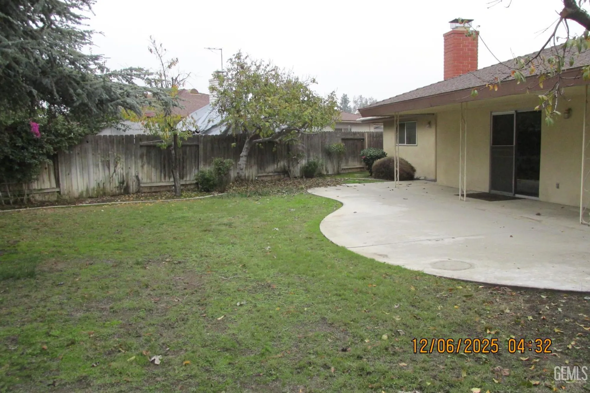 Property Slideshow image 24 of 25 | 144 glen oaks dr, Bakersfield, CA, 93309