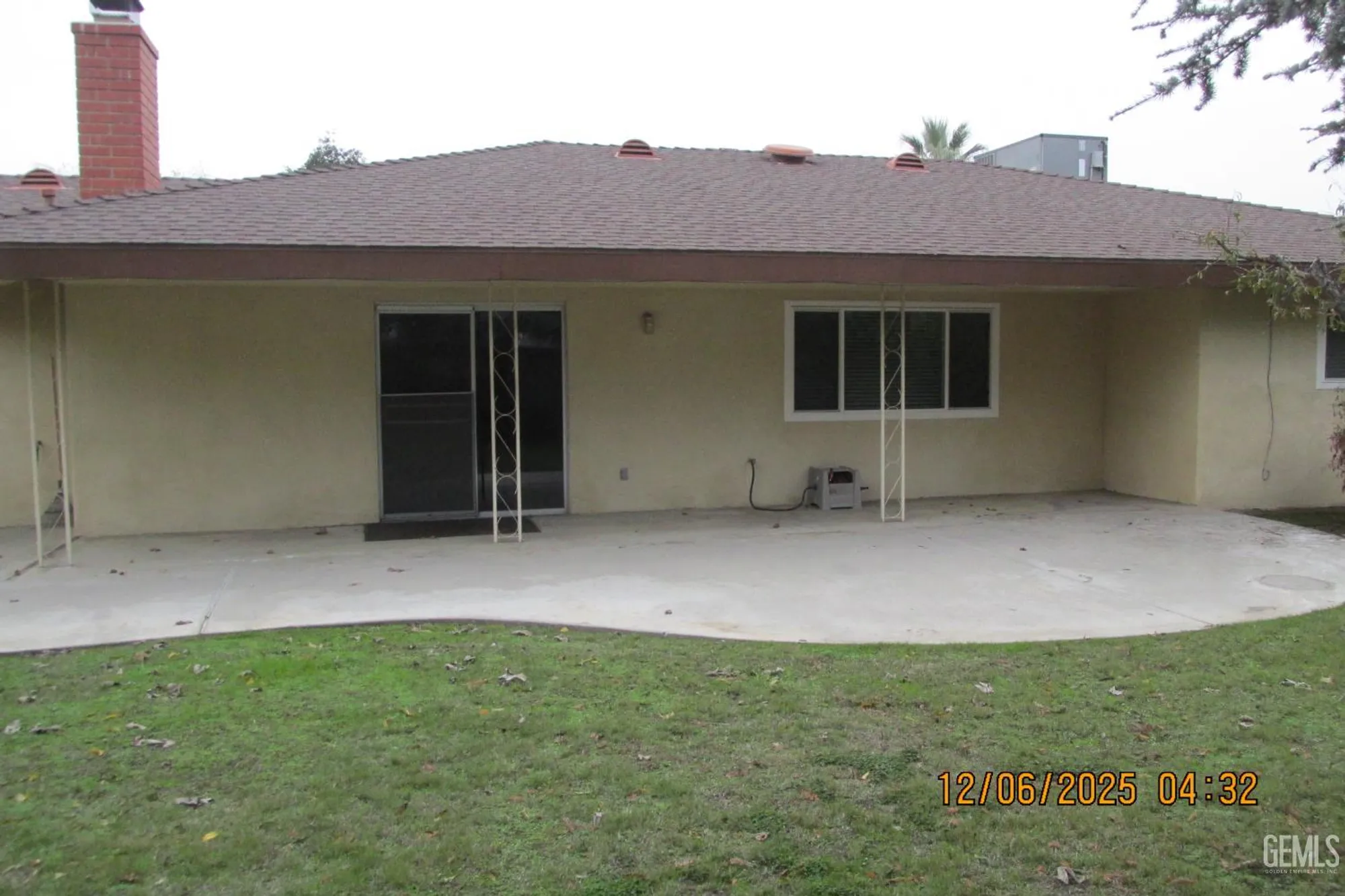 Property Slideshow image 22 of 25 | 144 glen oaks dr, Bakersfield, CA, 93309