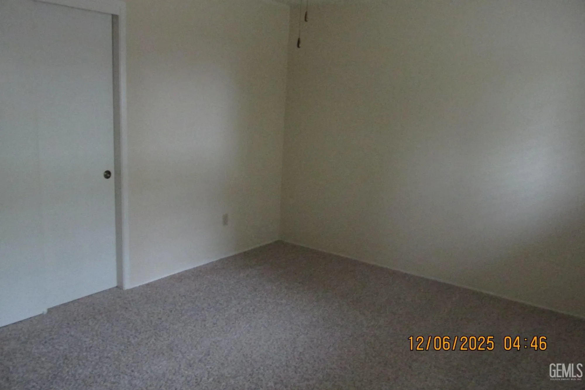 Property Slideshow image 20 of 25 | 144 glen oaks dr, Bakersfield, CA, 93309