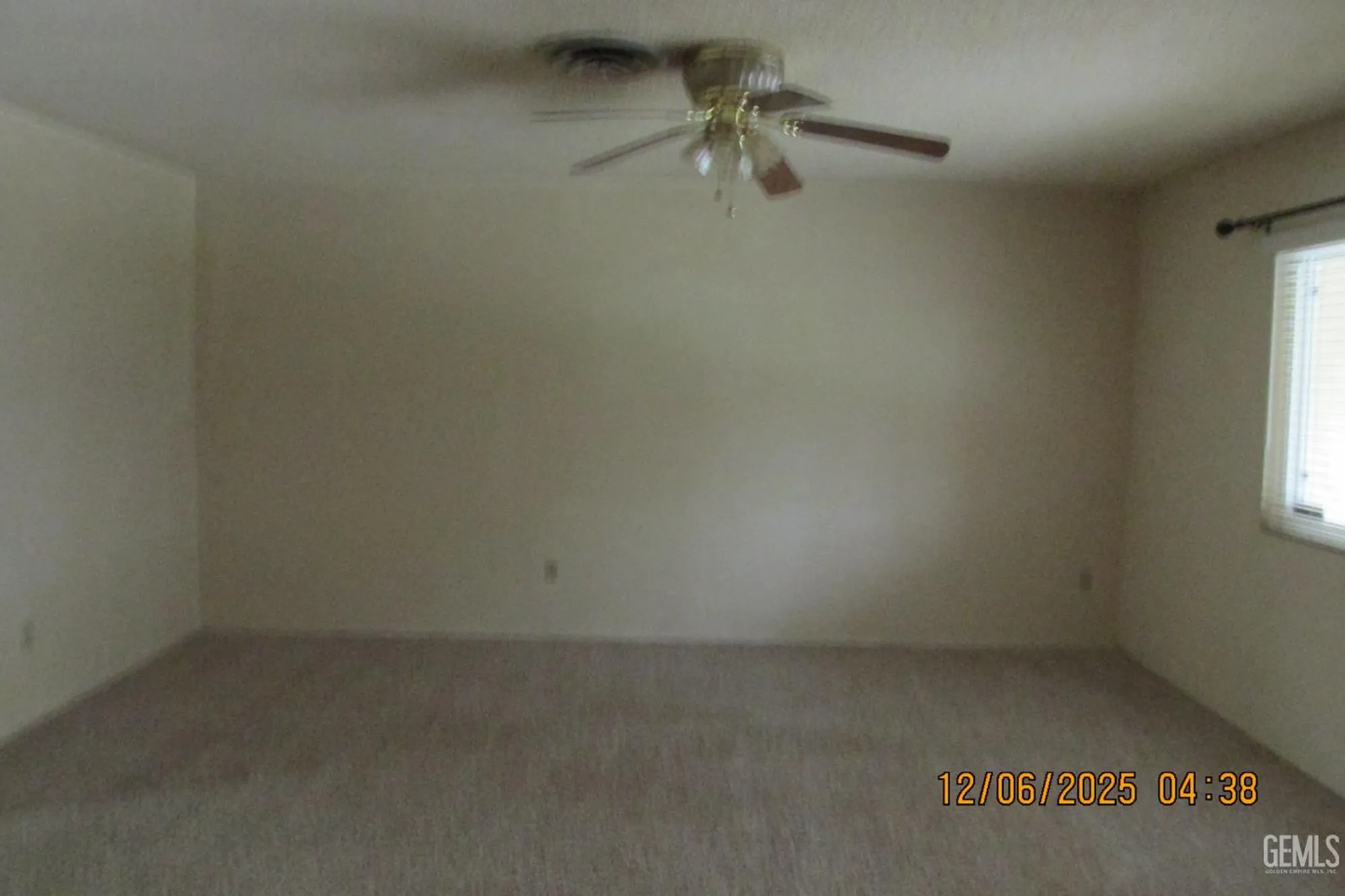 Property Slideshow image 10 of 25 | 144 glen oaks dr, Bakersfield, CA, 93309