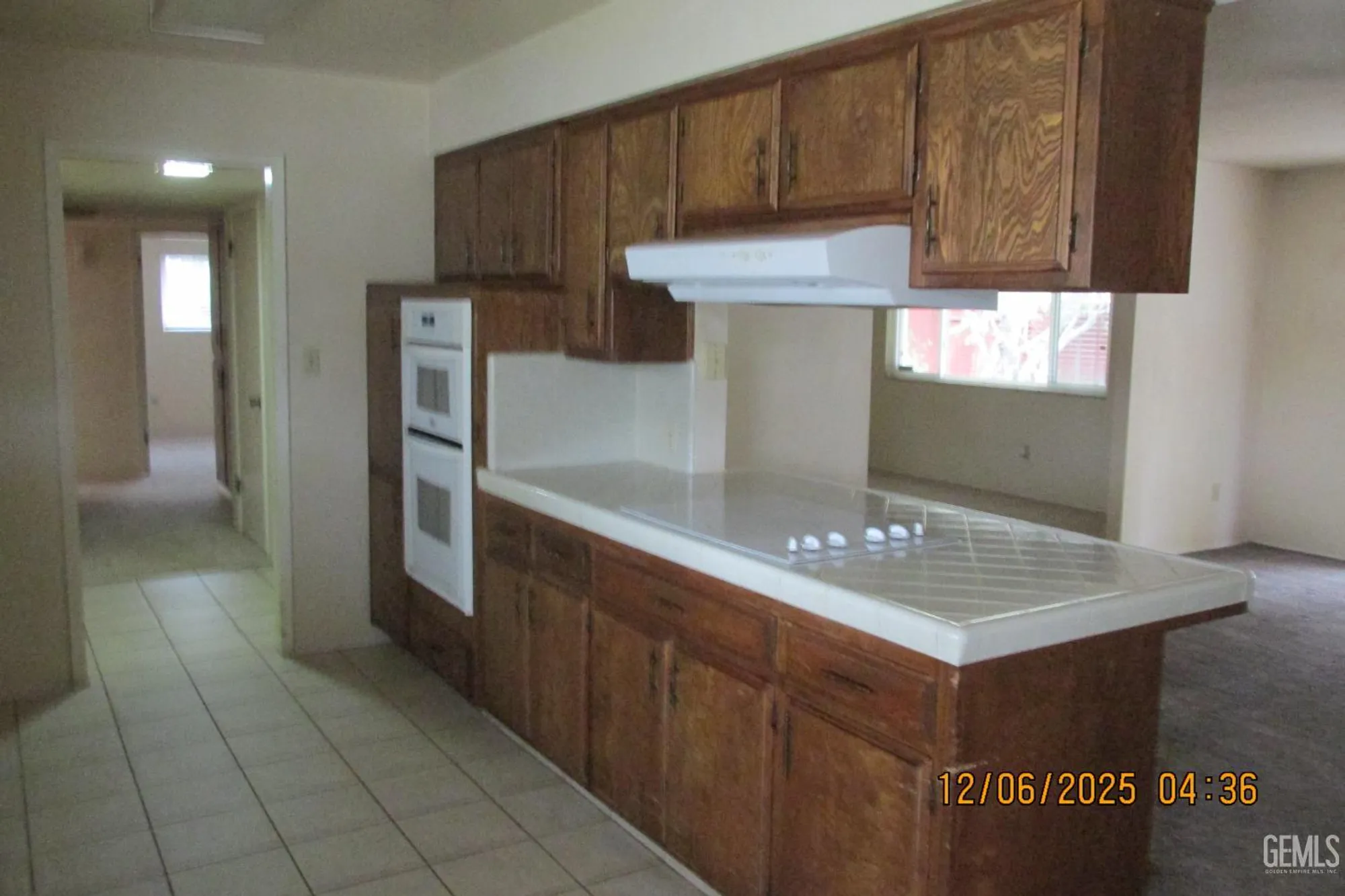 Property Slideshow image 5 of 25 | 144 glen oaks dr, Bakersfield, CA, 93309