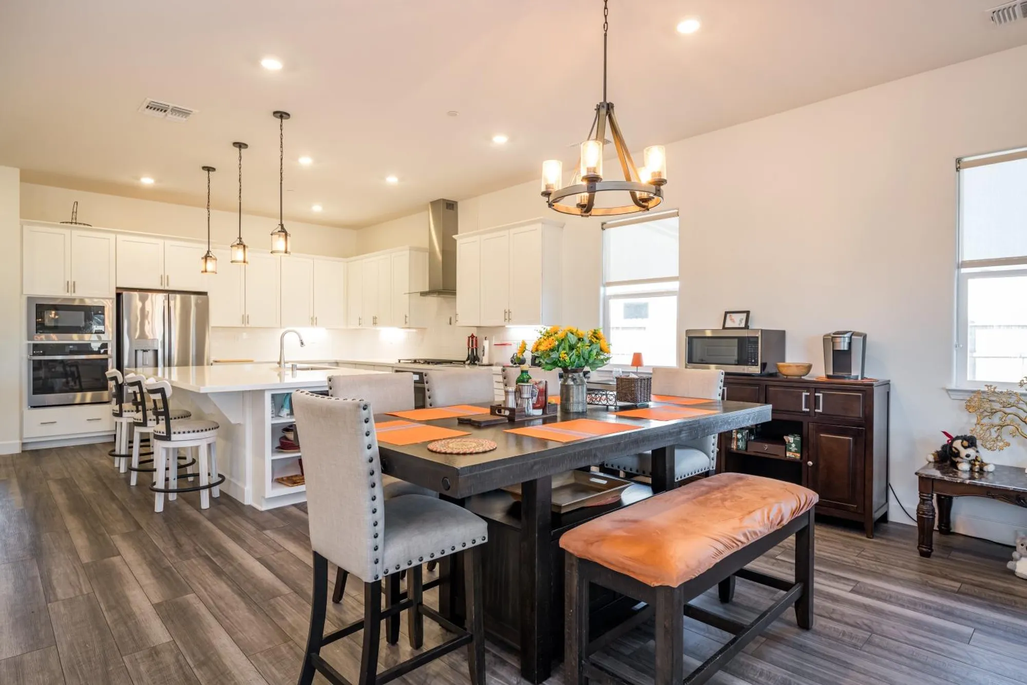 Property Slideshow image 14 of 53 | 8305 evans tree dr, Roseville, CA, 95747