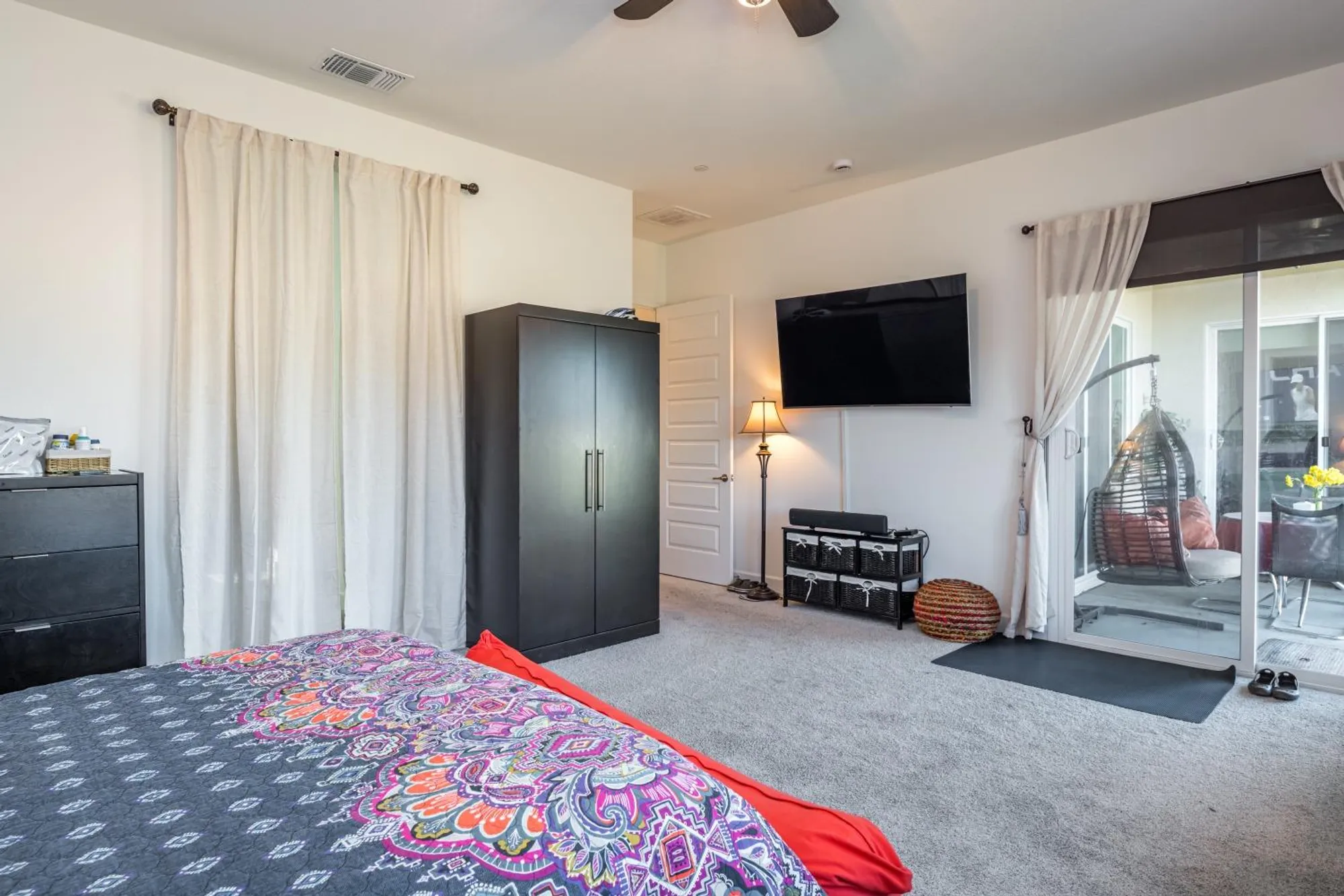 Property Slideshow image 19 of 53 | 8305 evans tree dr, Roseville, CA, 95747