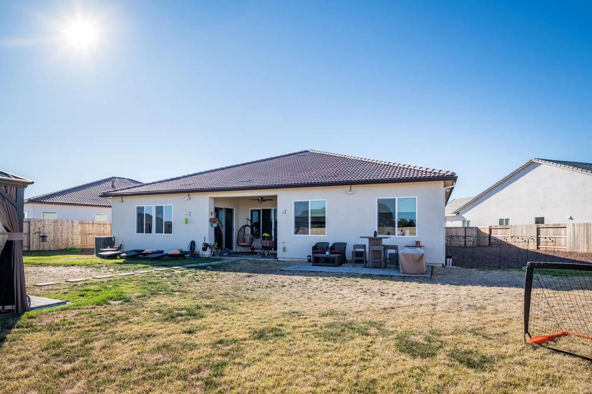 Property Slideshow image 30 of 53 | 8305 evans tree dr, Roseville, CA, 95747