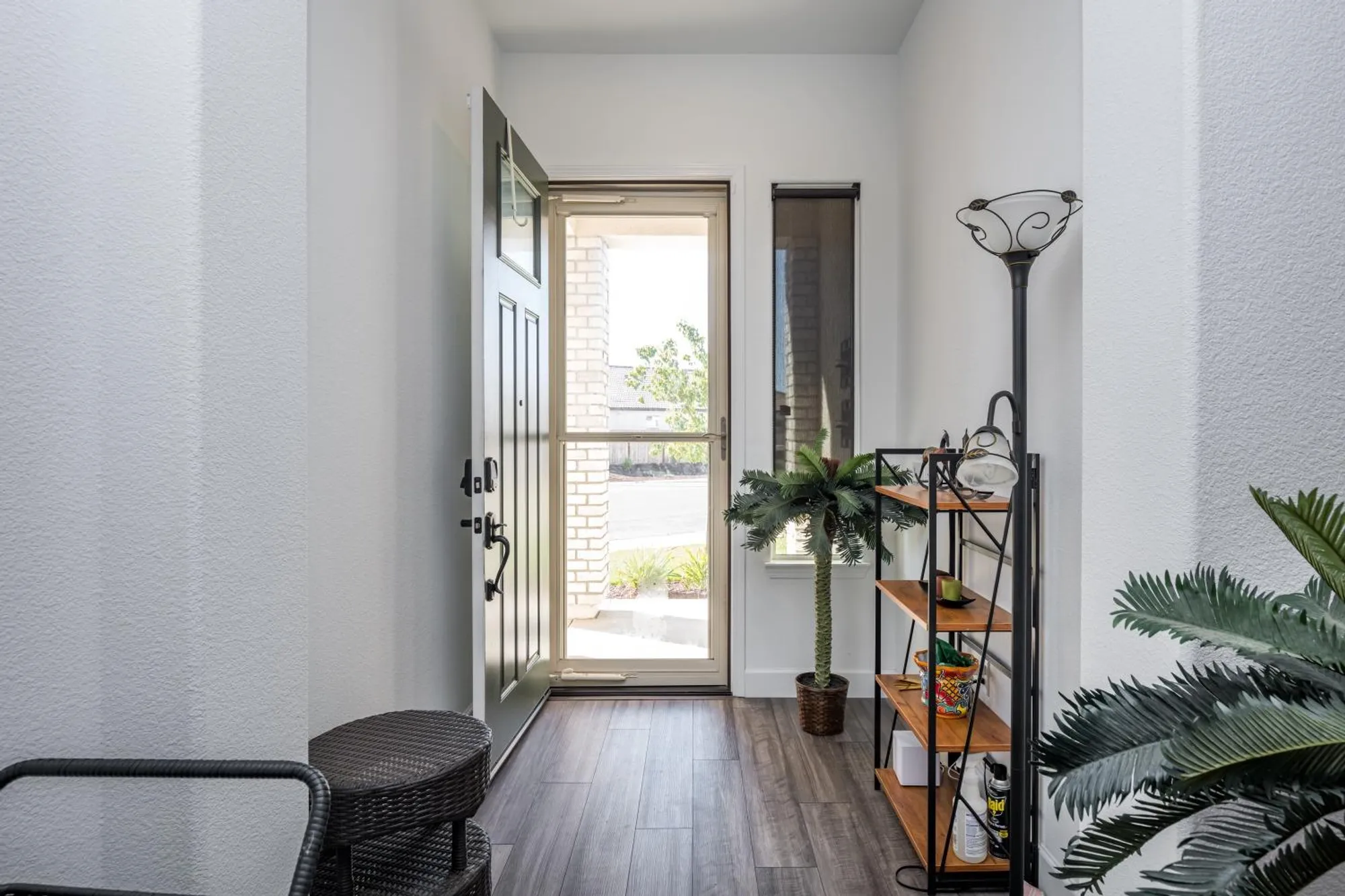 Property Slideshow image 6 of 53 | 8305 evans tree dr, Roseville, CA, 95747