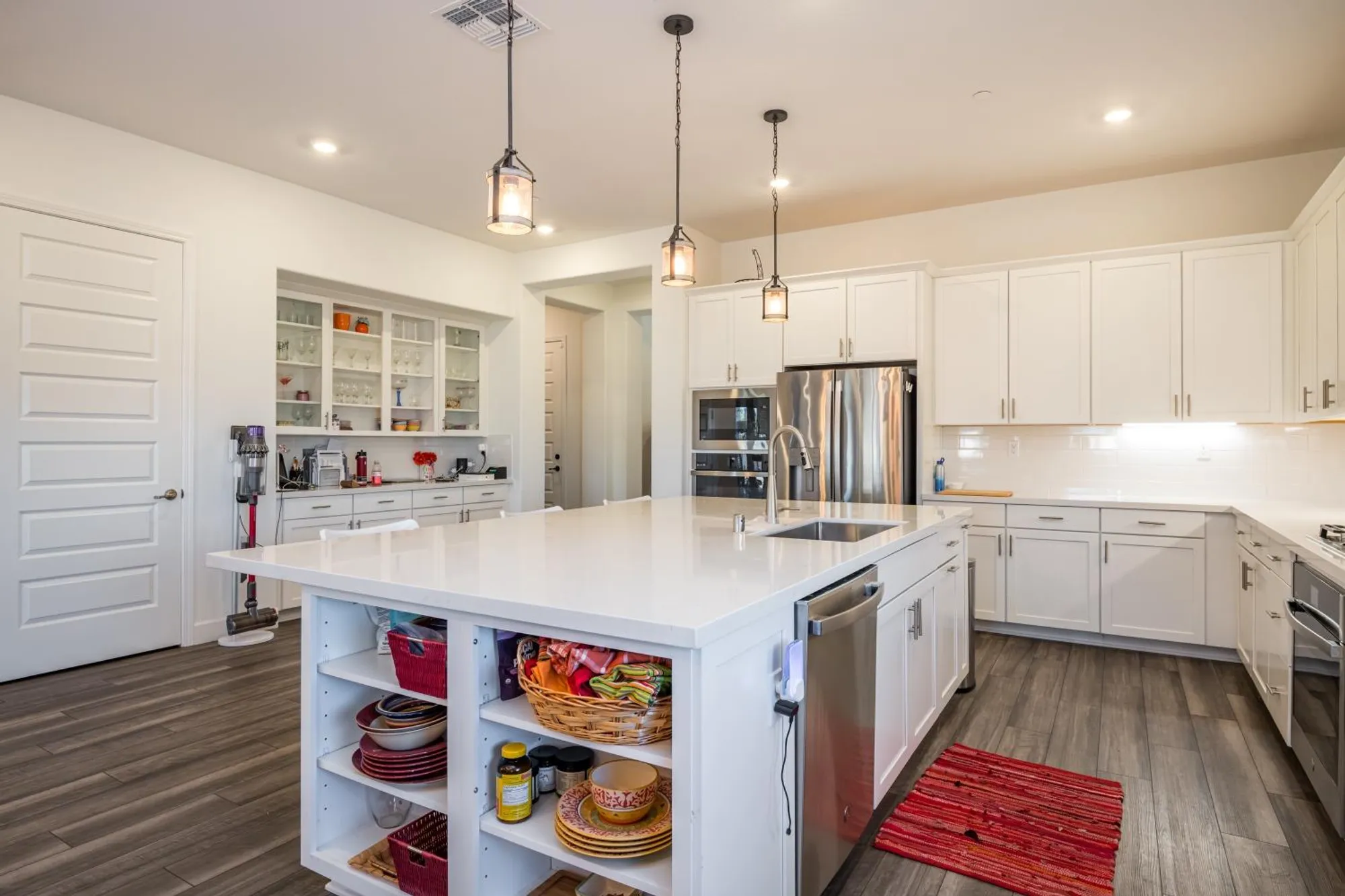 Property Slideshow image 9 of 53 | 8305 evans tree dr, Roseville, CA, 95747