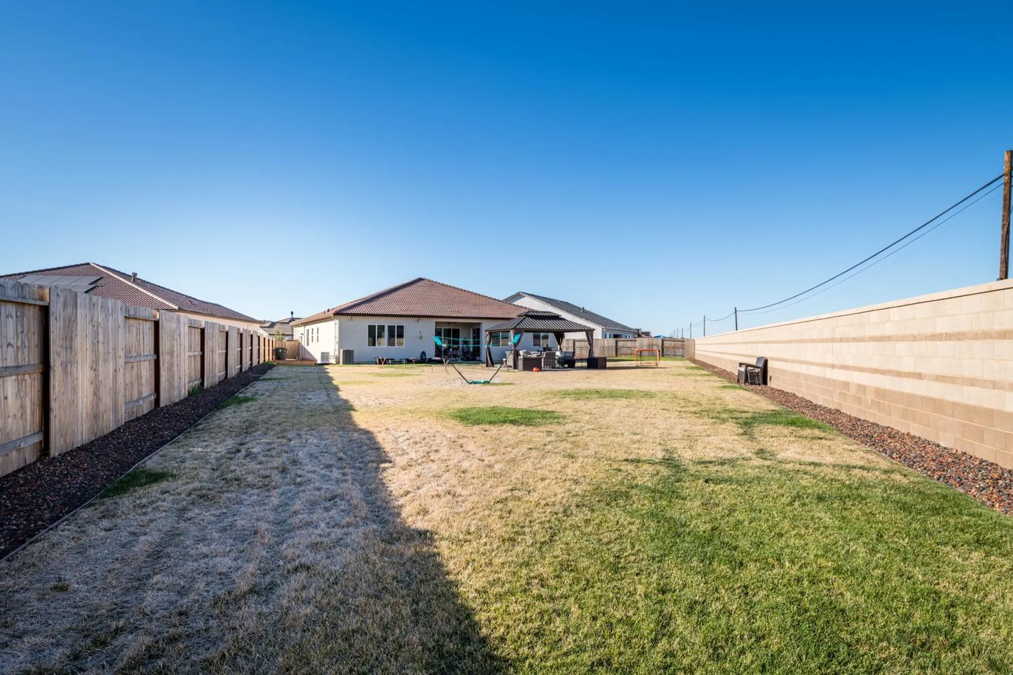 Property Slideshow image 33 of 53 | 8305 evans tree dr, Roseville, CA, 95747