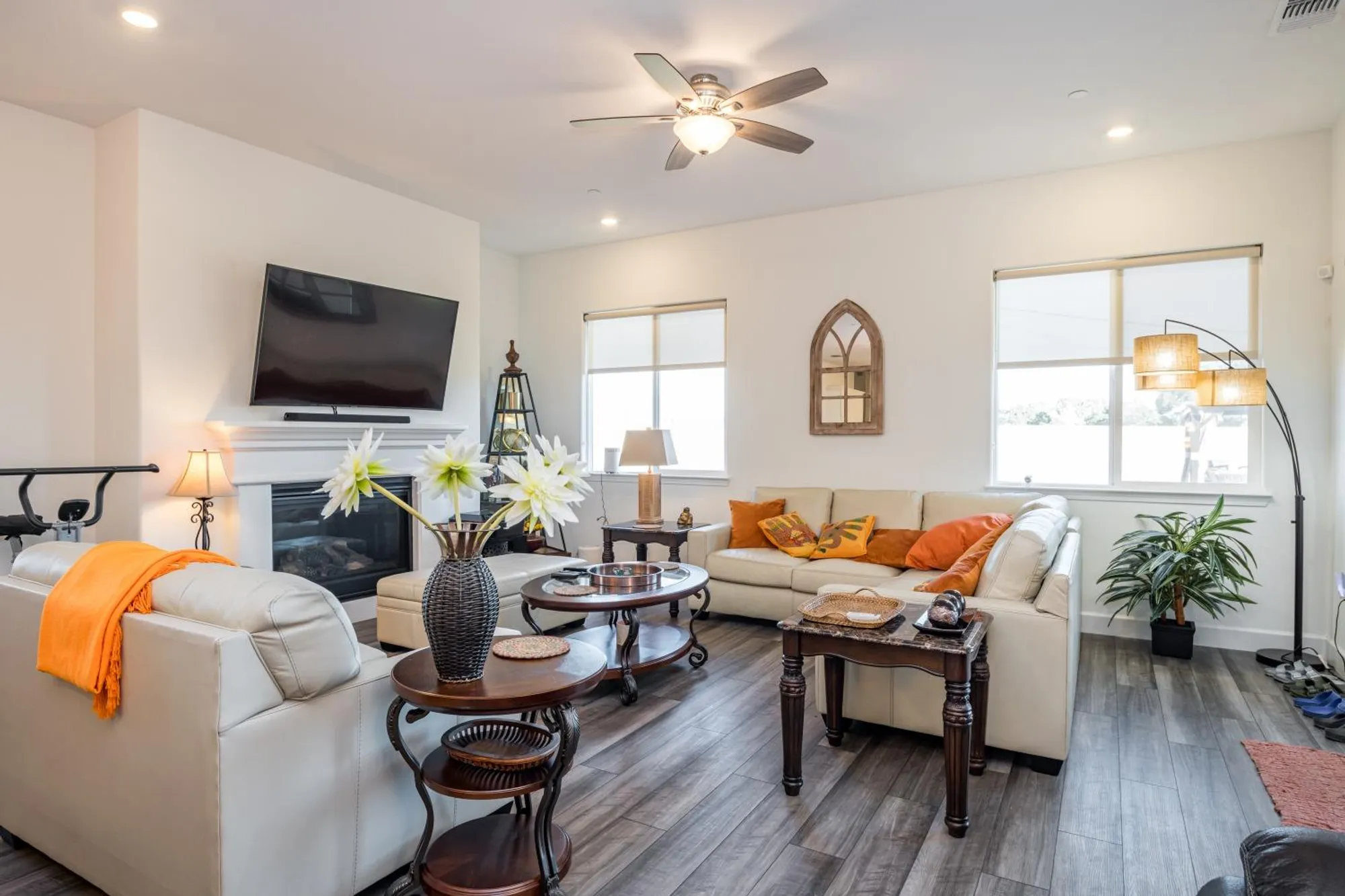 Property Slideshow image 13 of 53 | 8305 evans tree dr, Roseville, CA, 95747