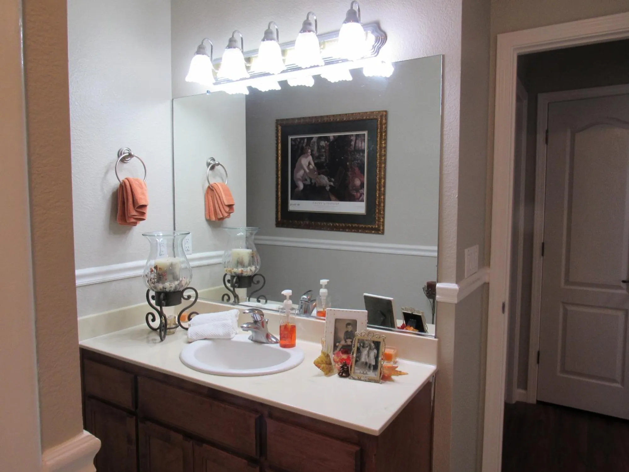 Property Slideshow image 17 of 43 | 677 village dr, Galt, CA, 95632