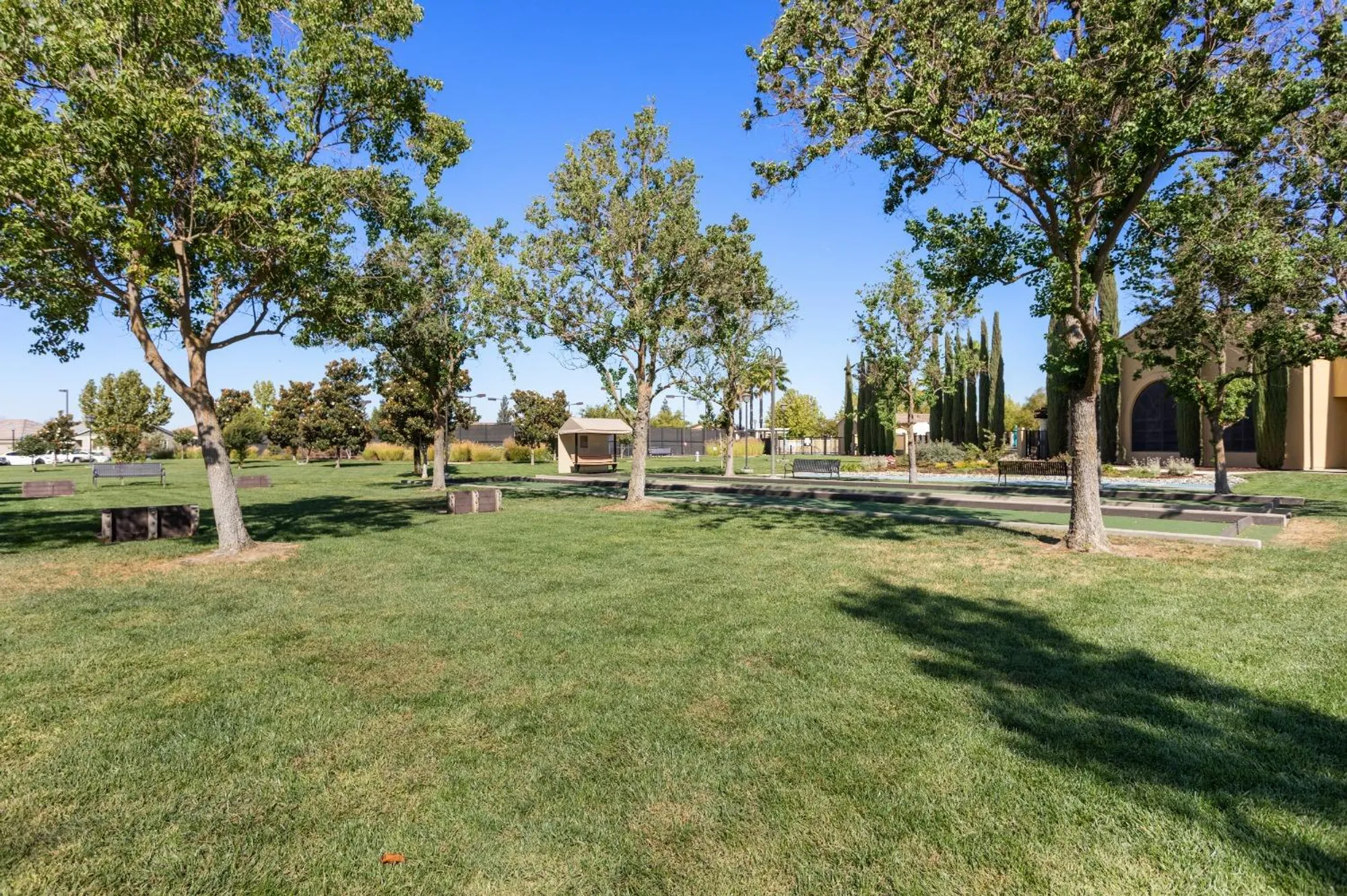 Property Slideshow image 45 of 57 | 4040 euboea island ln, Sacramento, CA, 95834