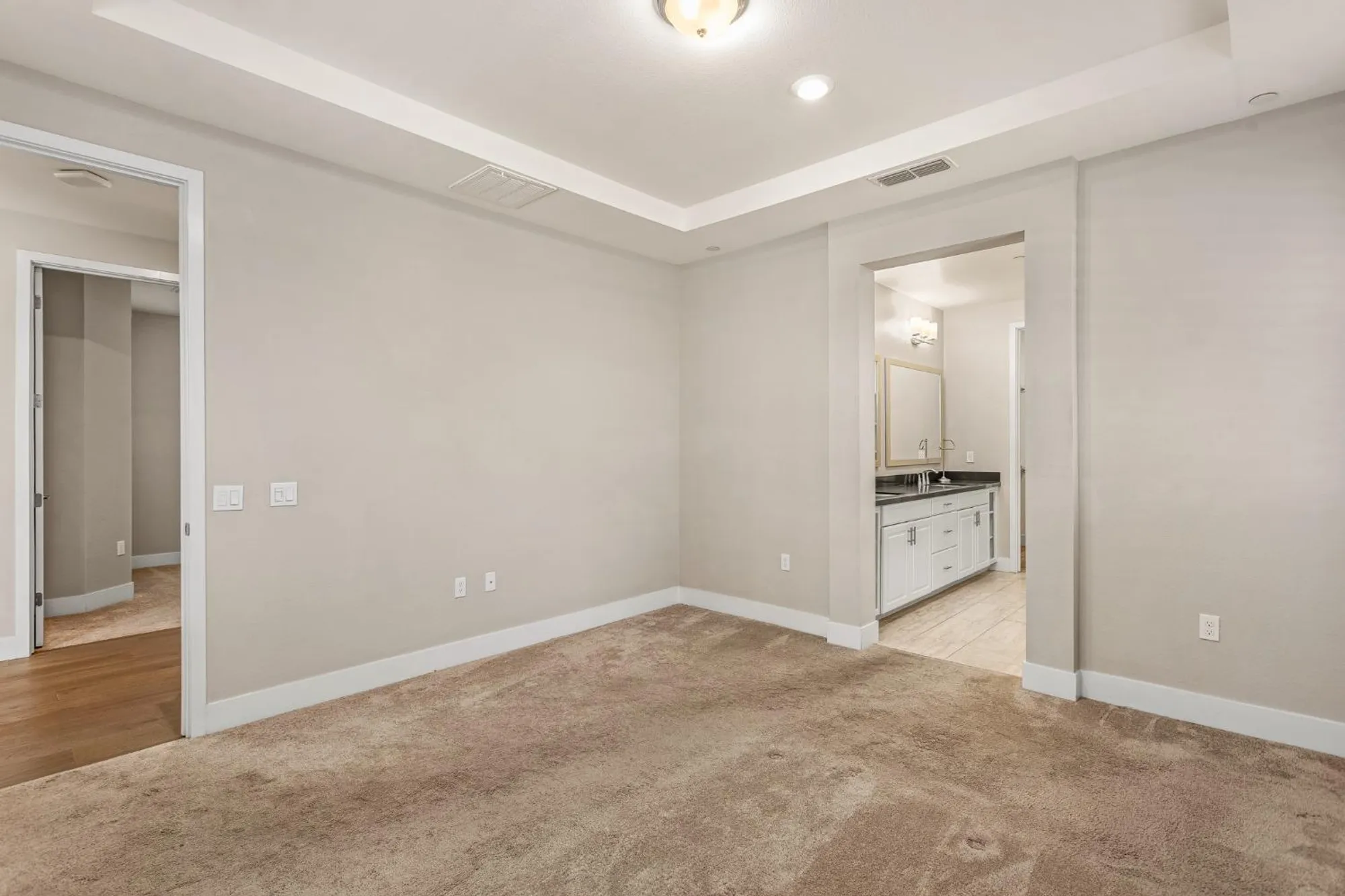 Property Slideshow image 17 of 57 | 4040 euboea island ln, Sacramento, CA, 95834
