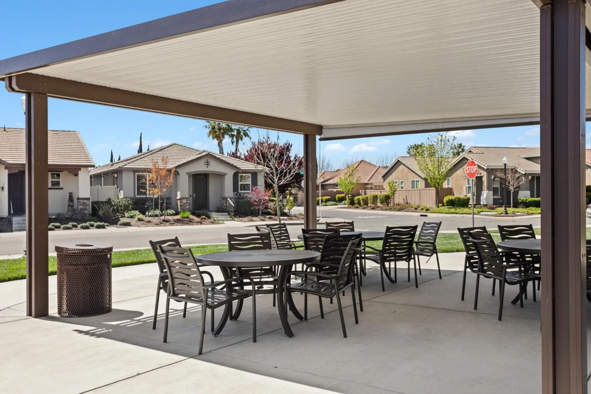 Property Slideshow image 25 of 57 | 4040 euboea island ln, Sacramento, CA, 95834