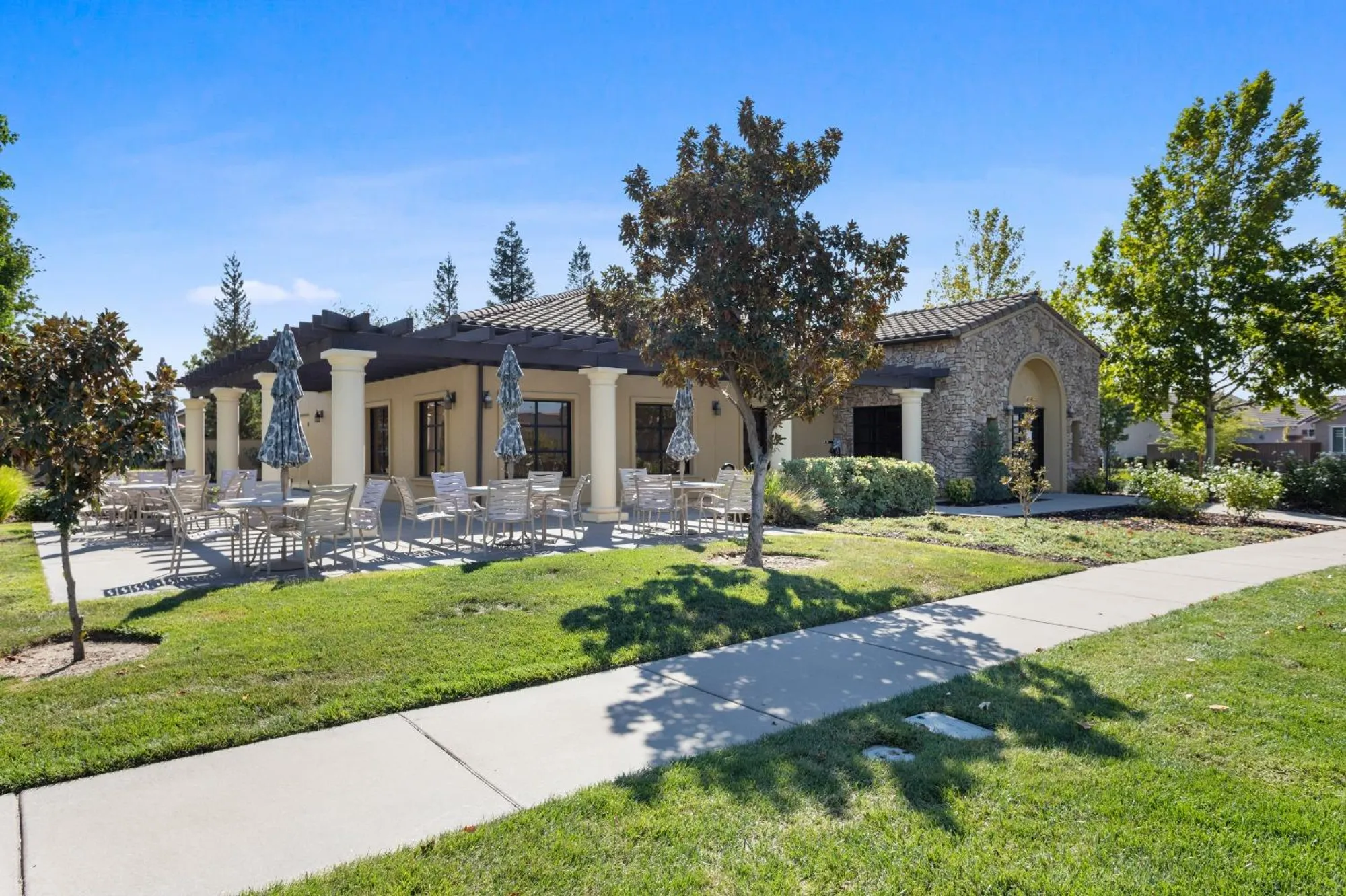 Property Slideshow image 48 of 57 | 4040 euboea island ln, Sacramento, CA, 95834