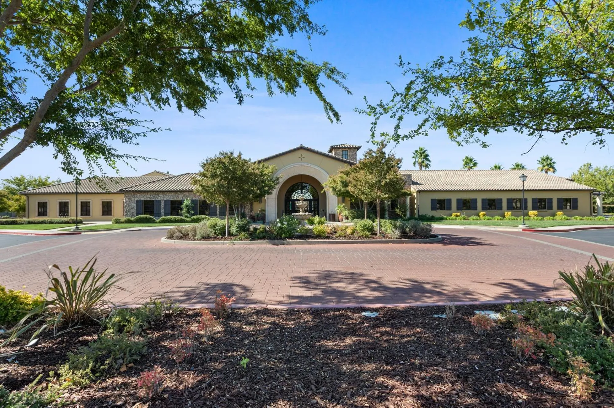 Property Slideshow image 29 of 57 | 4040 euboea island ln, Sacramento, CA, 95834