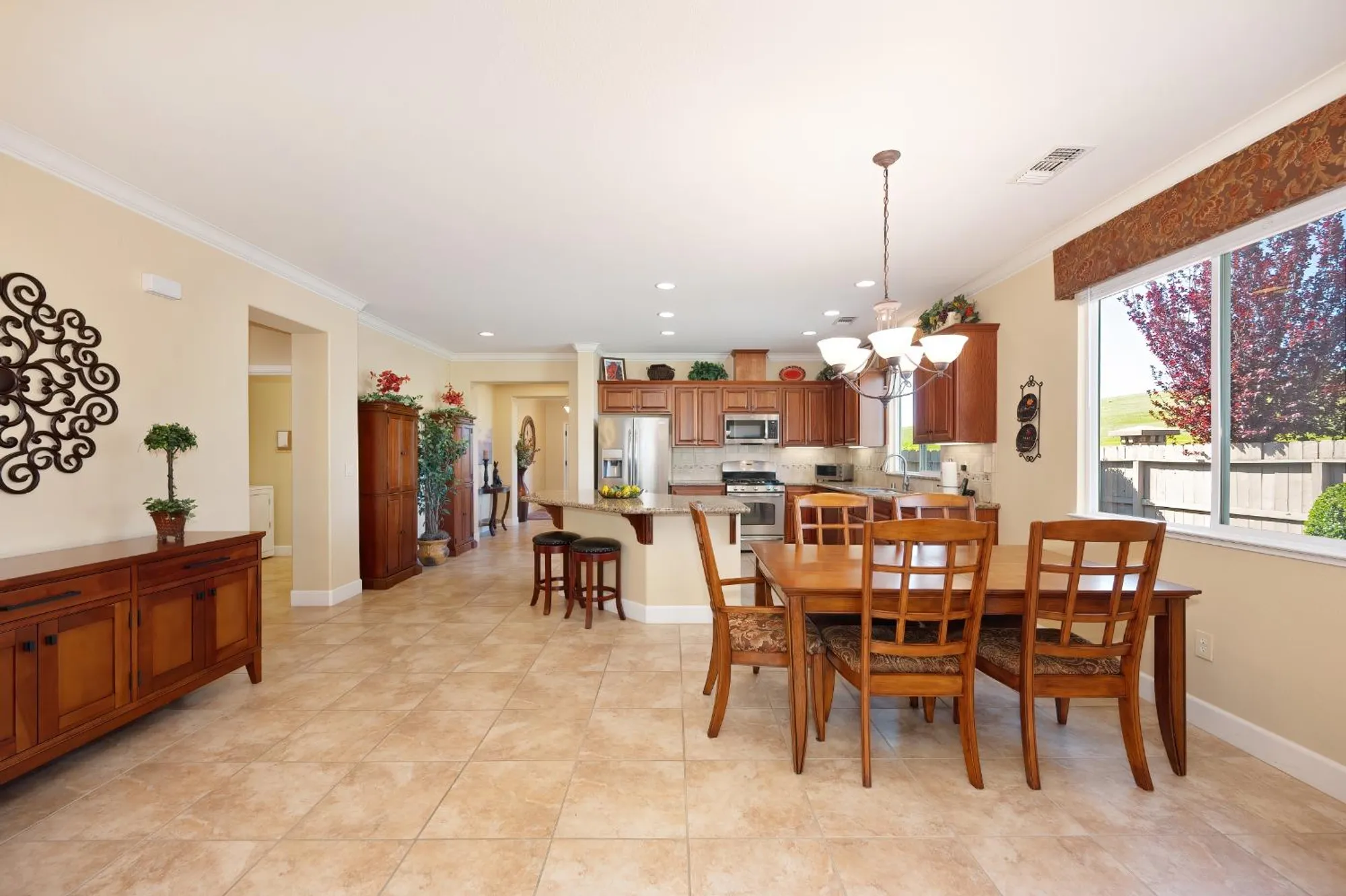 Property Slideshow image 24 of 55 | 905 richard ct, El Dorado Hills, CA, 95762