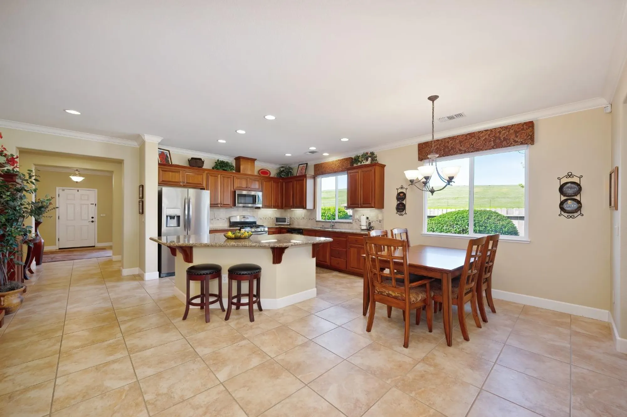 Property Slideshow image 25 of 55 | 905 richard ct, El Dorado Hills, CA, 95762
