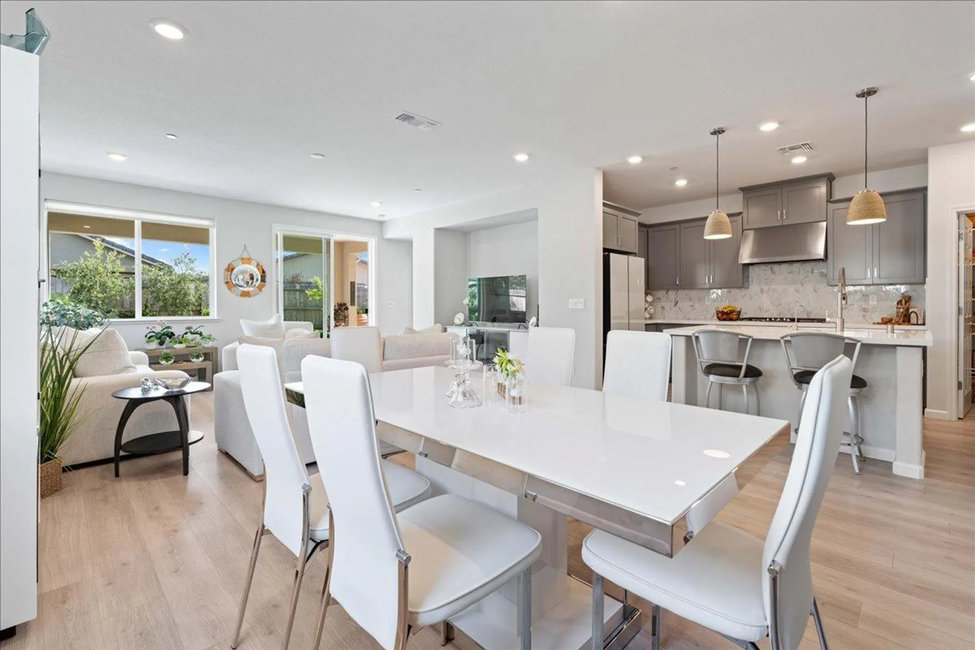 Property Slideshow image 11 of 43 | 1239 cascade way, Lincoln, CA, 95648