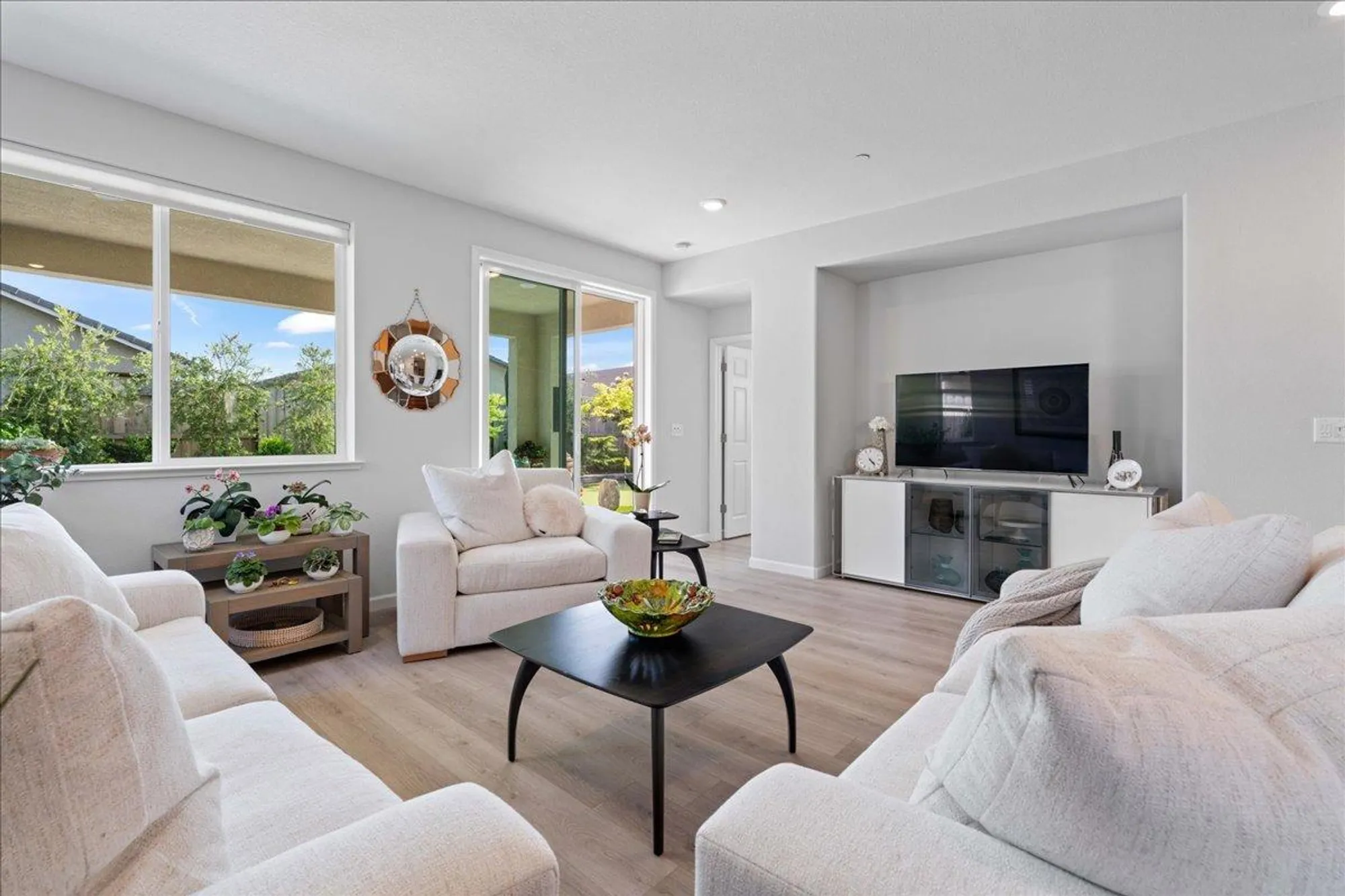 Property Slideshow image 8 of 43 | 1239 cascade way, Lincoln, CA, 95648