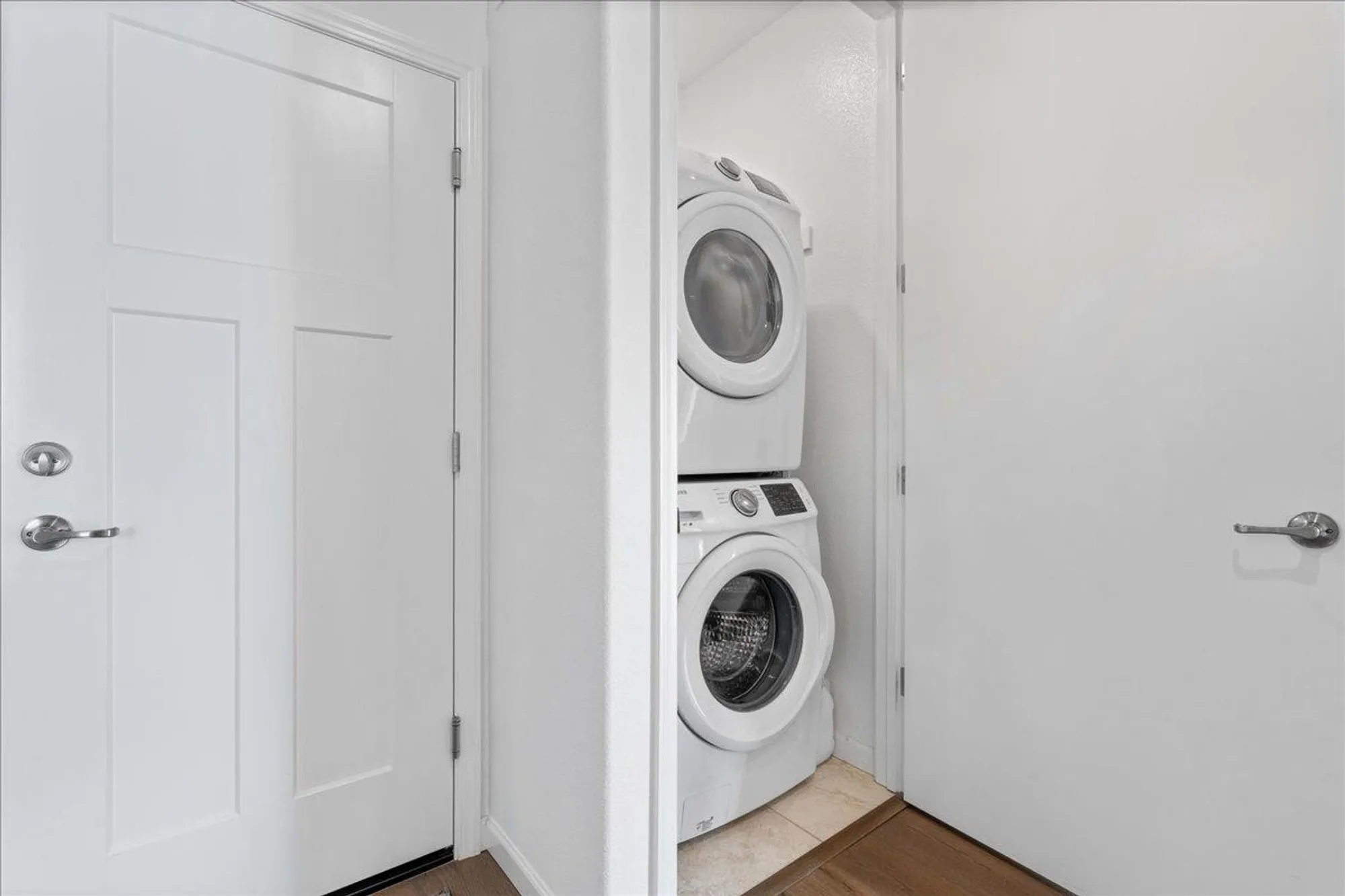 Property Slideshow image 21 of 47 | 6589 primavera ln, El Dorado Hills, CA, 95762