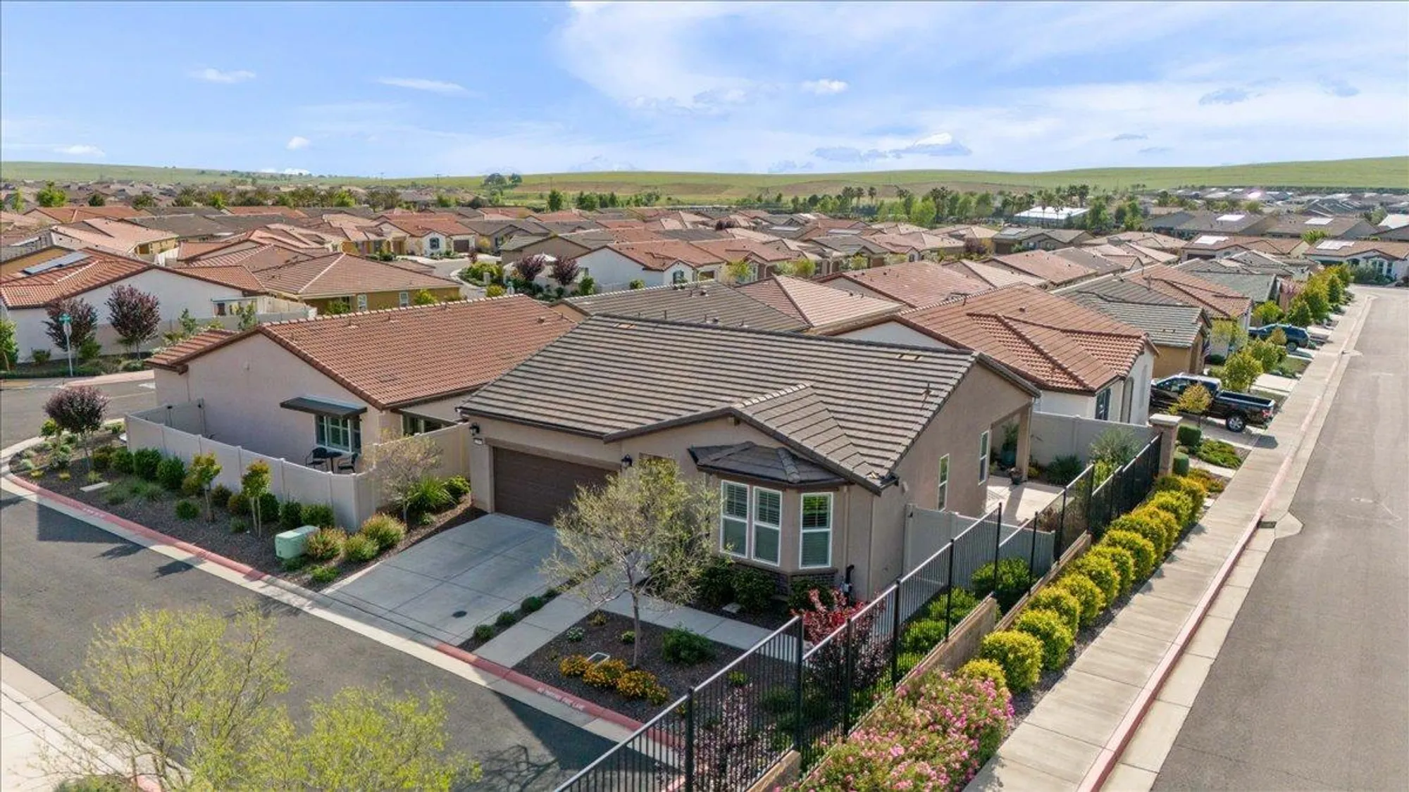 Property Slideshow image 27 of 47 | 6589 primavera ln, El Dorado Hills, CA, 95762