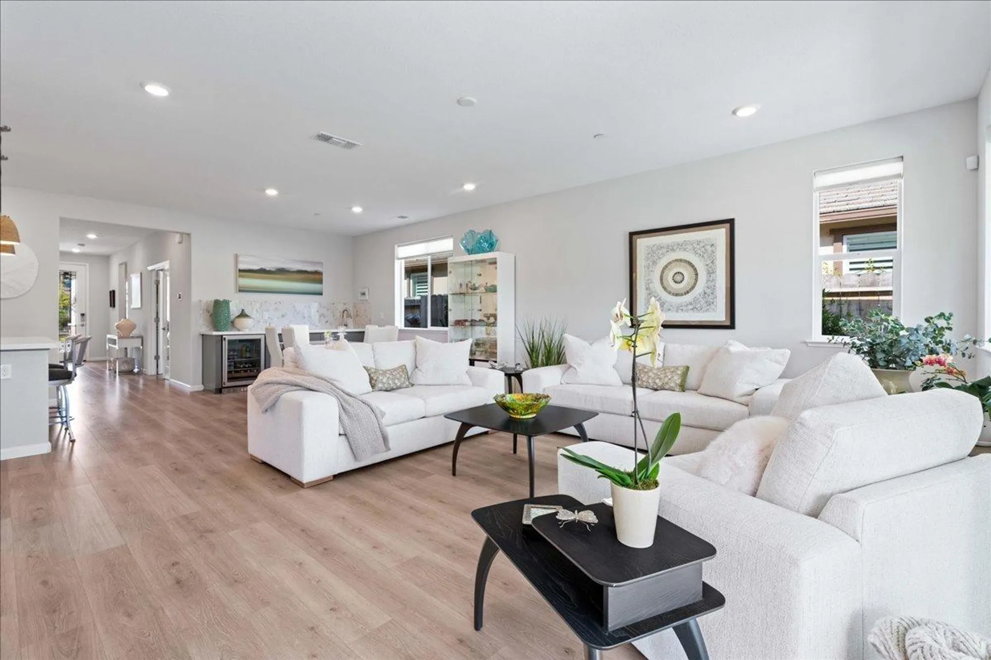 Property Slideshow image 7 of 43 | 1239 cascade way, Lincoln, CA, 95648