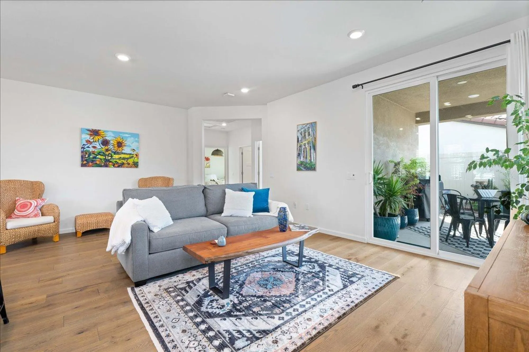 Property Slideshow image 6 of 47 | 6589 primavera ln, El Dorado Hills, CA, 95762