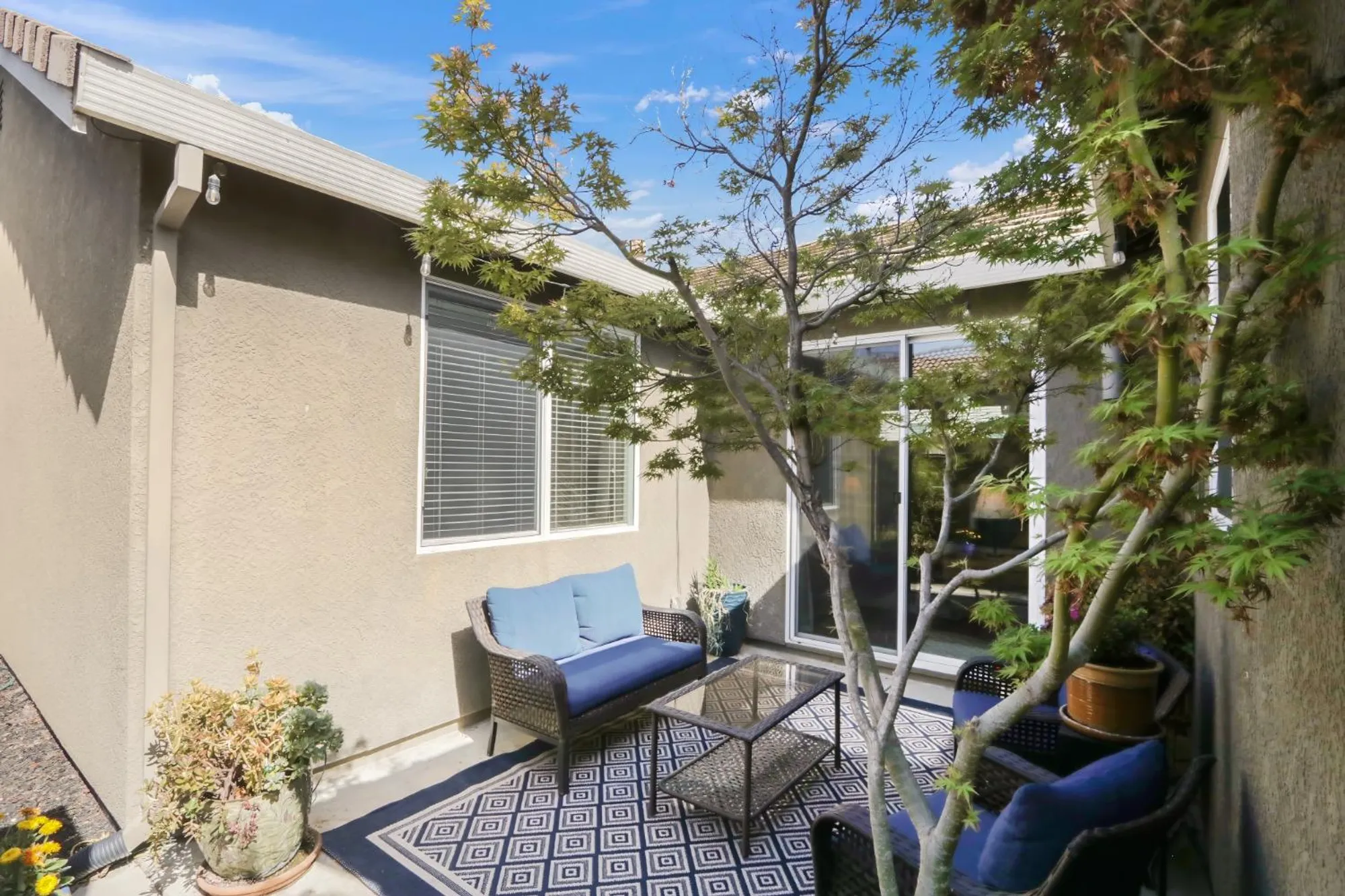 Property Slideshow image 30 of 36 | 4187 hovnanian dr, Sacramento, CA, 95834