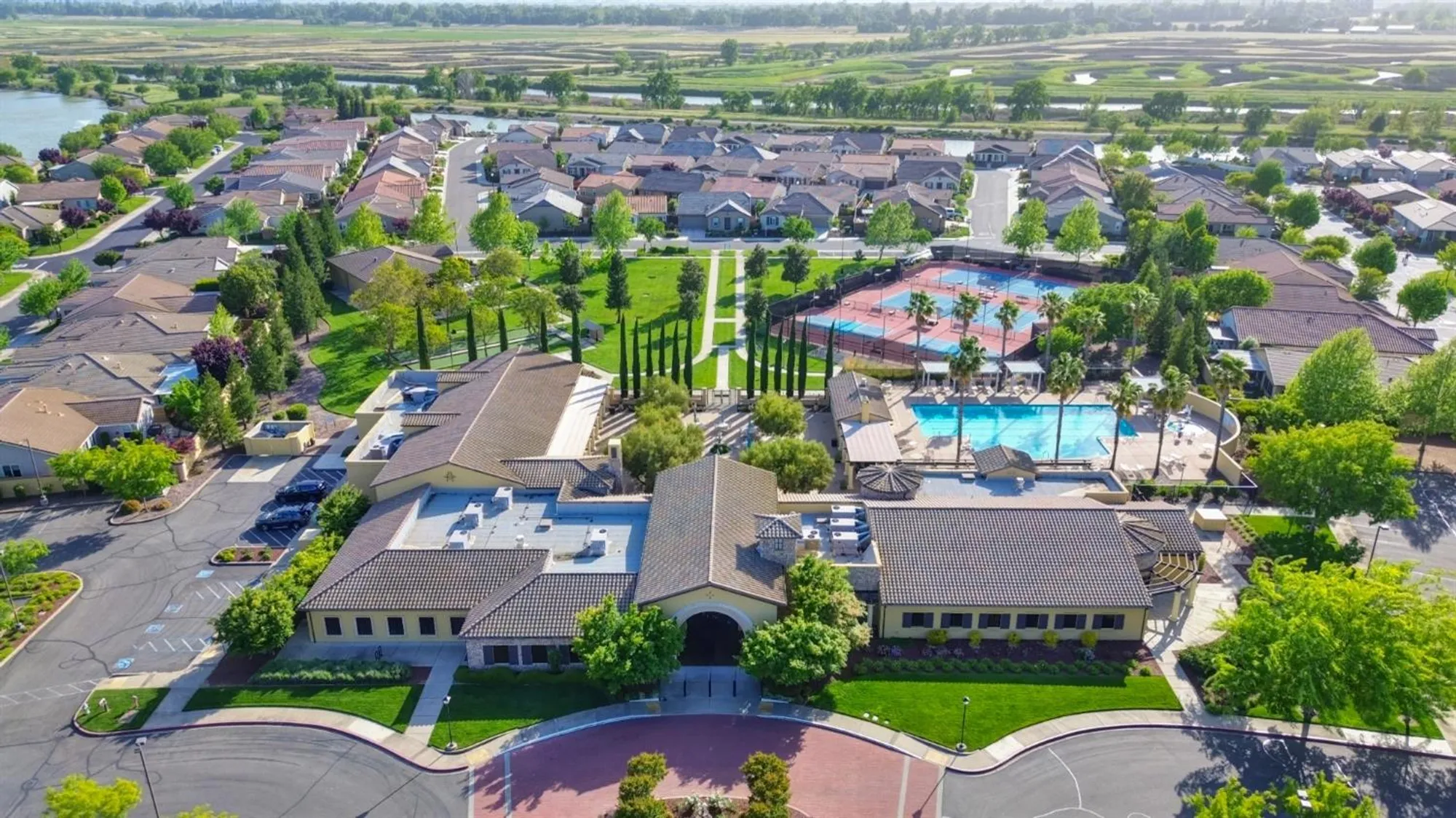 Property Slideshow image 33 of 36 | 4187 hovnanian dr, Sacramento, CA, 95834