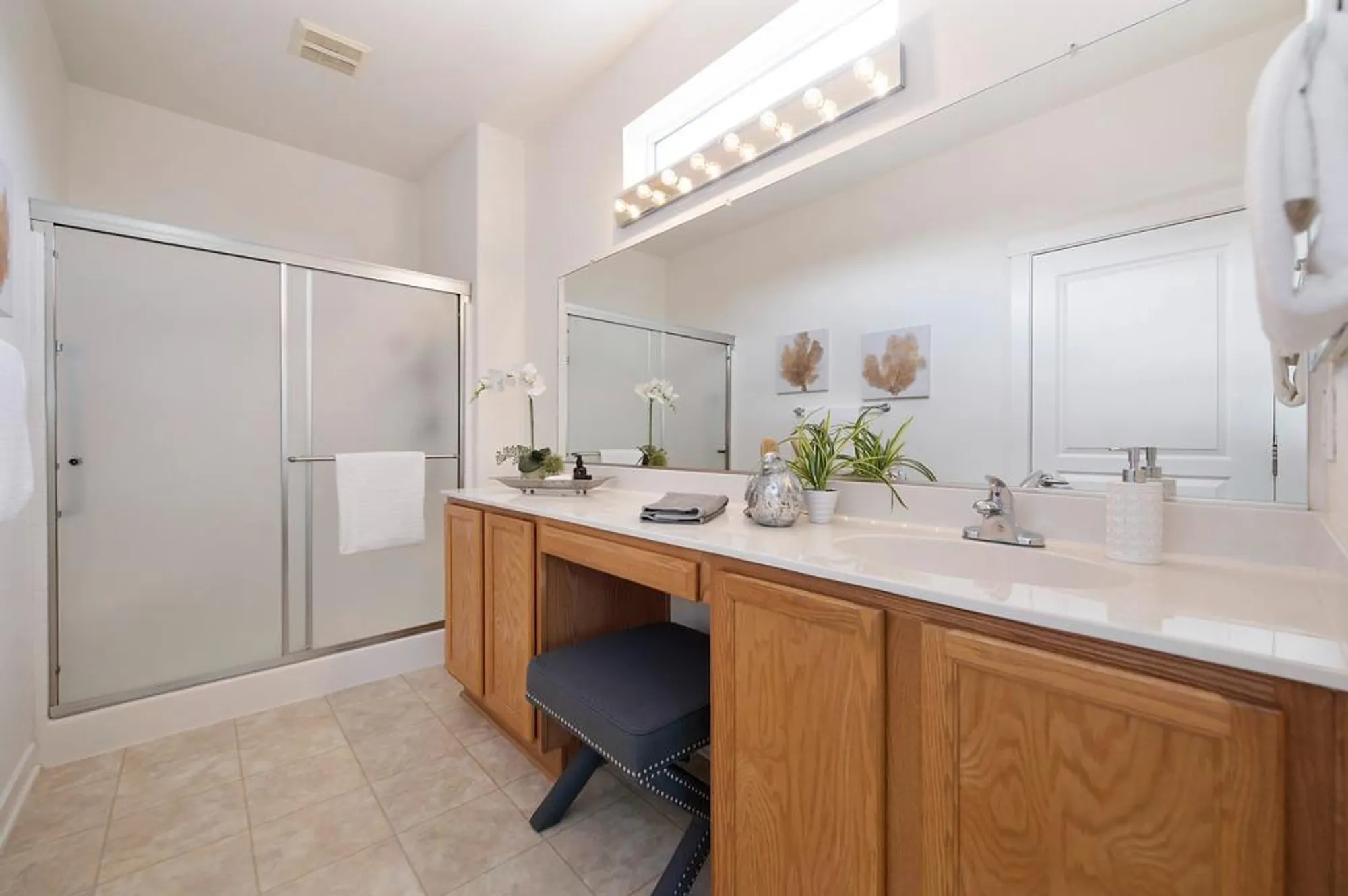 Property Slideshow image 27 of 38 | 210 harper ct, Lincoln, CA, 95648