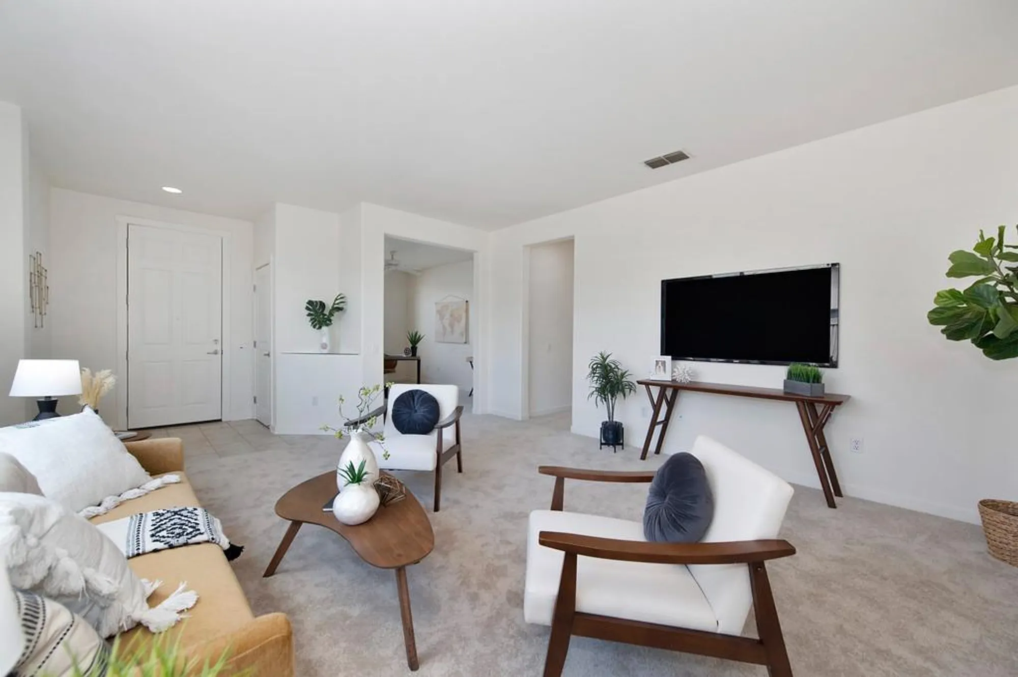 Property Slideshow image 9 of 38 | 210 harper ct, Lincoln, CA, 95648