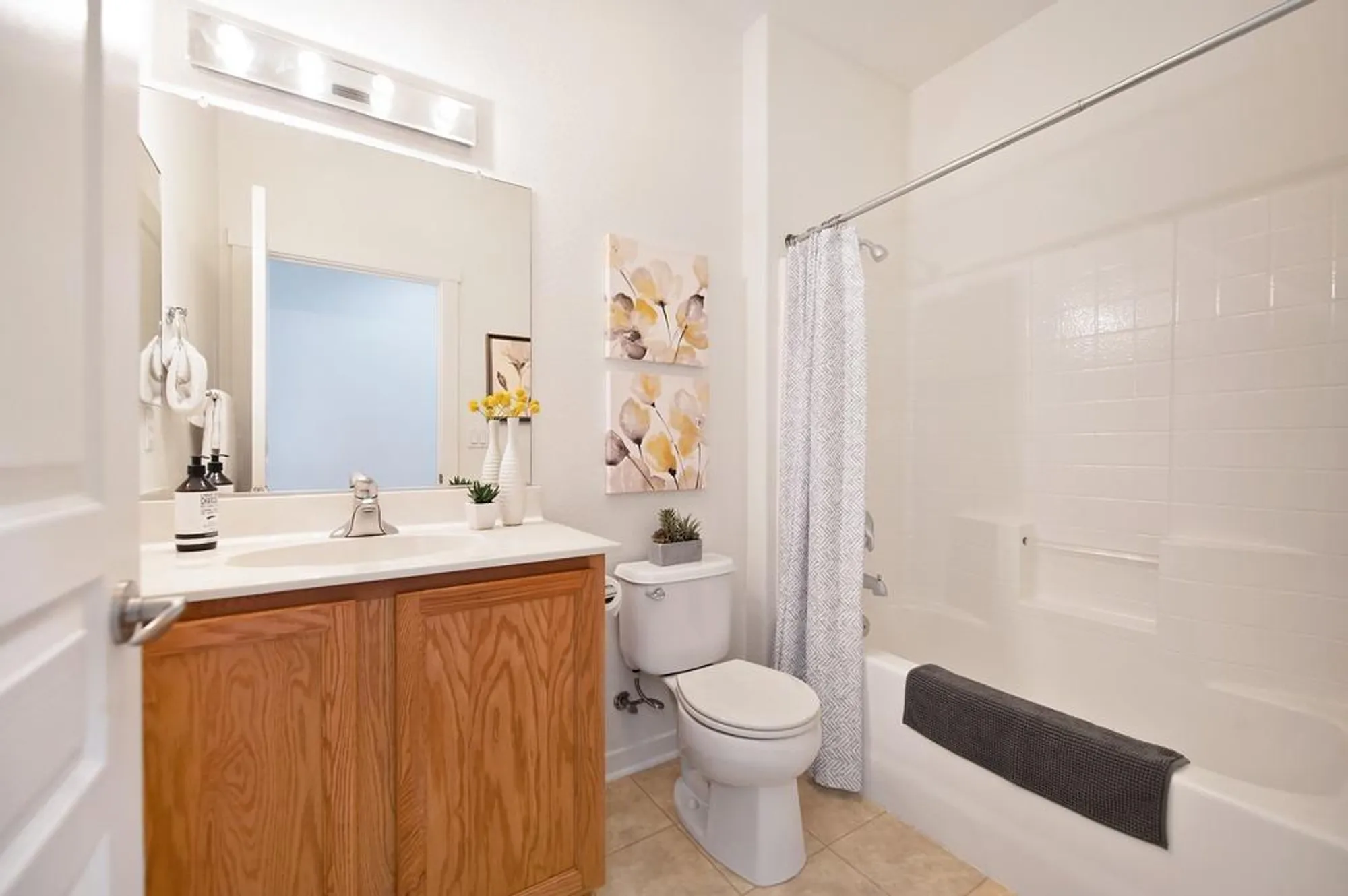 Property Slideshow image 22 of 38 | 210 harper ct, Lincoln, CA, 95648