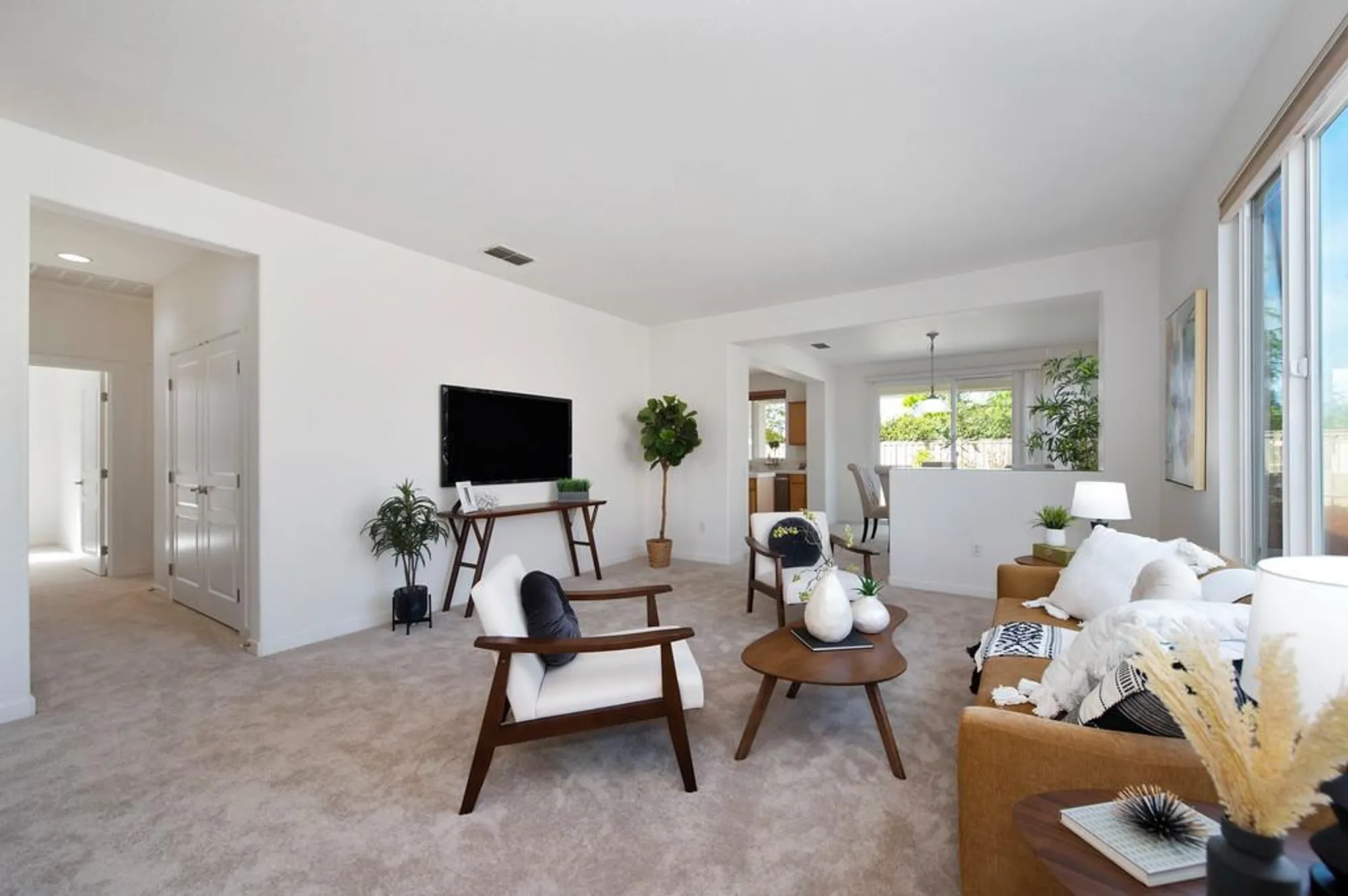 Property Slideshow image 6 of 38 | 210 harper ct, Lincoln, CA, 95648
