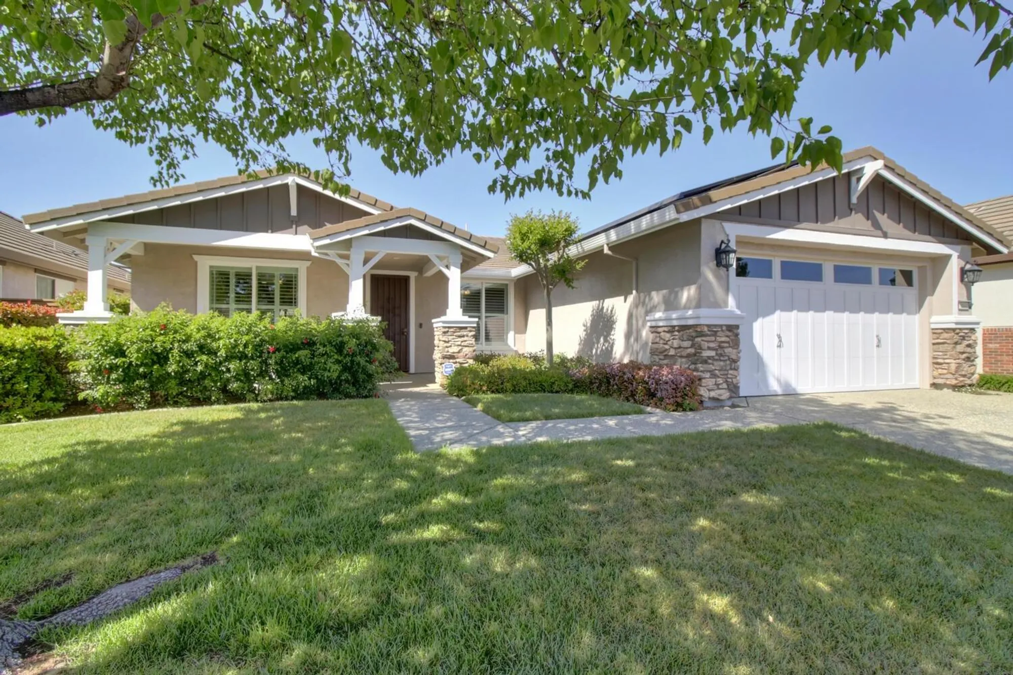 Property Slideshow image 3 of 69 | 9644 oakham way, Elk Grove, CA, 95757