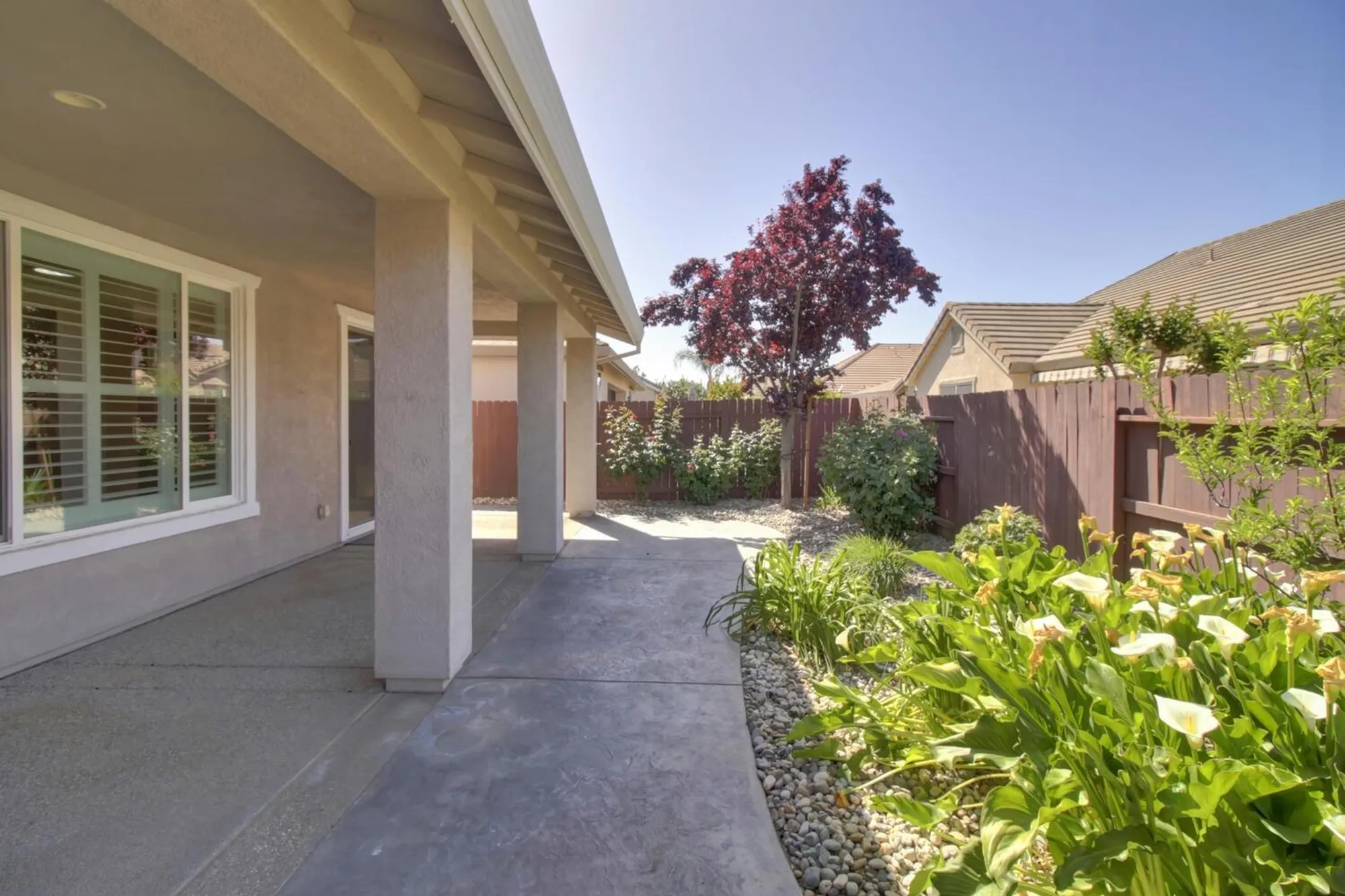Property Slideshow image 44 of 69 | 9644 oakham way, Elk Grove, CA, 95757