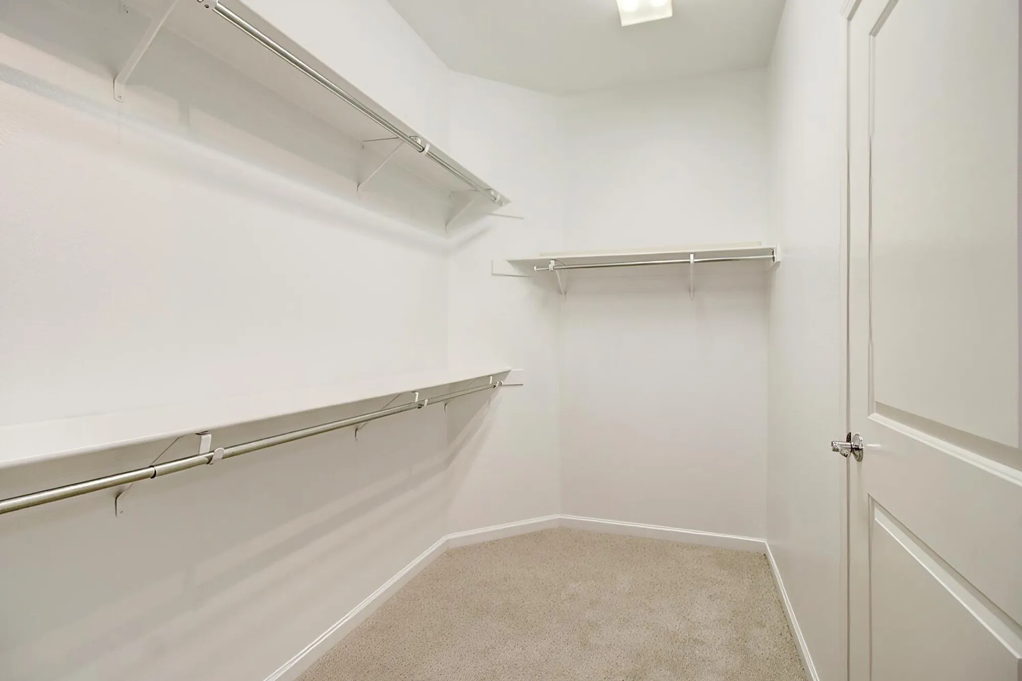 Property Slideshow image 38 of 69 | 9644 oakham way, Elk Grove, CA, 95757